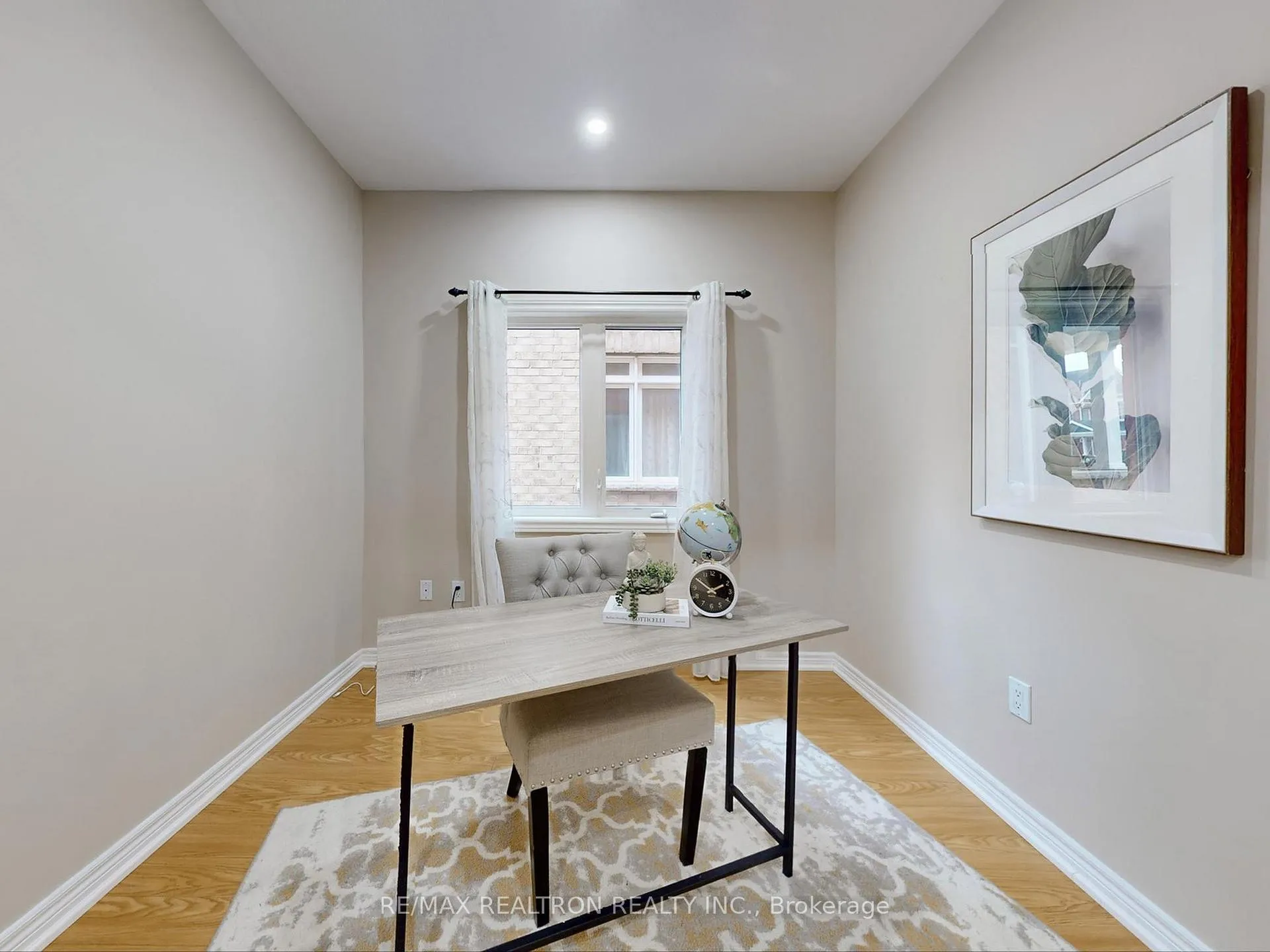 Photo 18 of 1801 Douglas Langtree Drive, Oshawa, Taunton — HOMEH