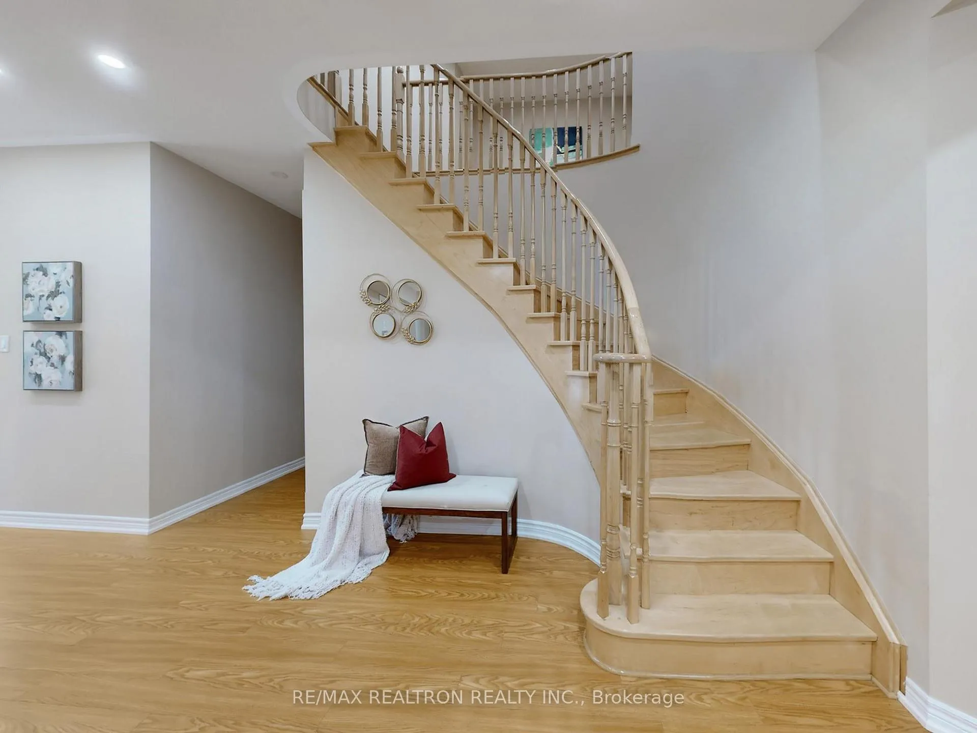 Photo 21 of 1801 Douglas Langtree Drive, Oshawa, Taunton — HOMEH