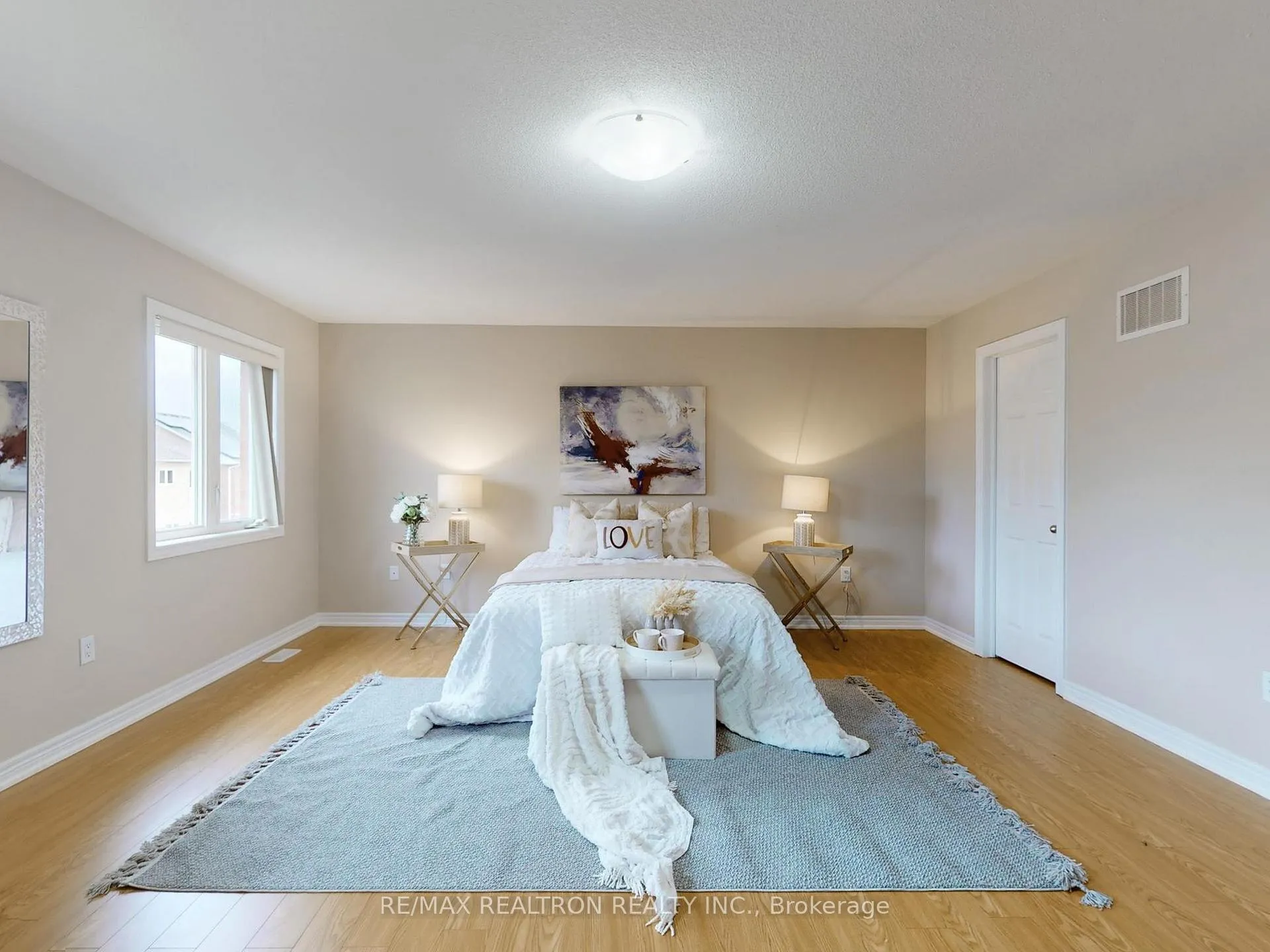 Photo 25 of 1801 Douglas Langtree Drive, Oshawa, Taunton — HOMEH