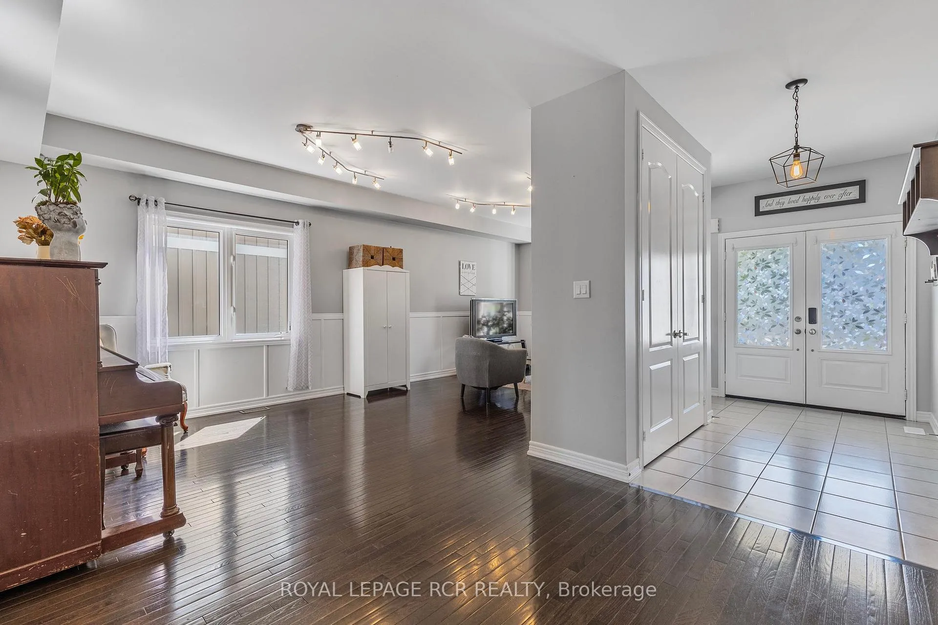 Photo 5 of 160 Shephard Avenue, New Tecumseth, Alliston — HOMEH