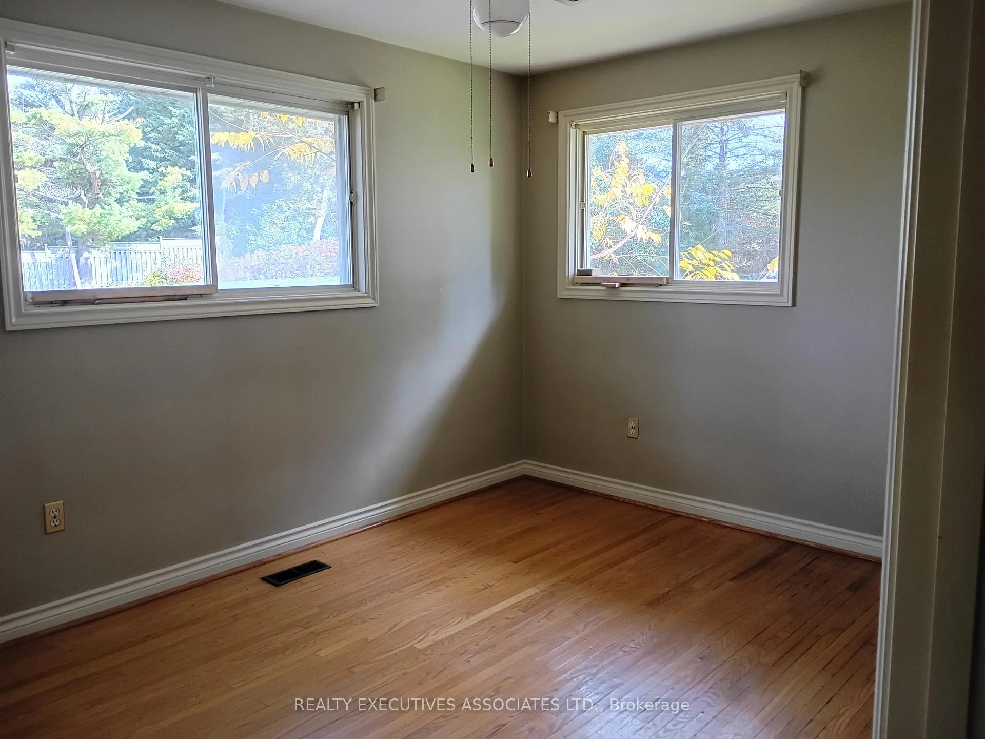 Photo 12 of 913 Ward Street, Selwyn — HOMEH