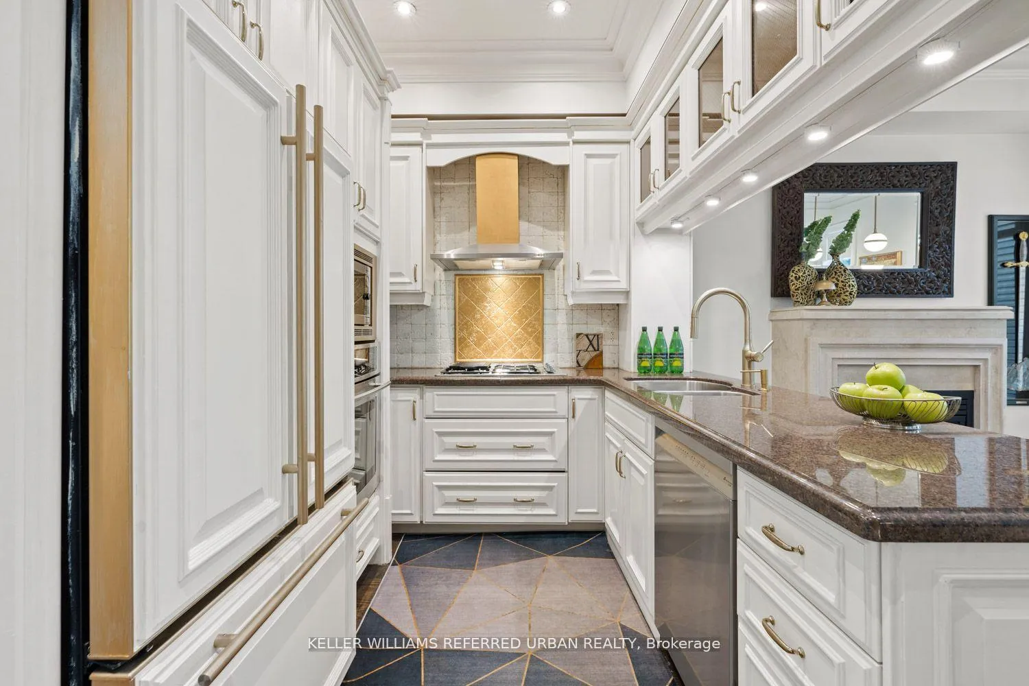 Photo 14 of 118 Helendale Avenue, Toronto, Yonge-Eglinton — HOMEH