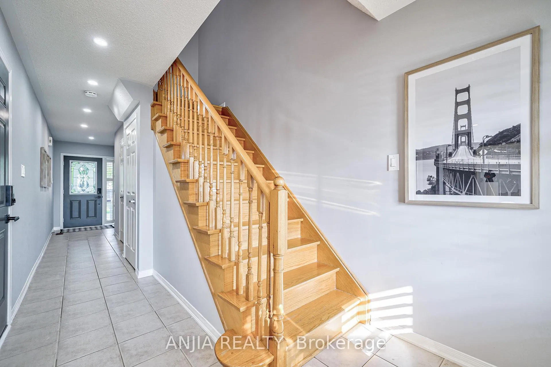 Photo 7 of 60 Thoroughbred Way, Markham, Berczy — HOMEH