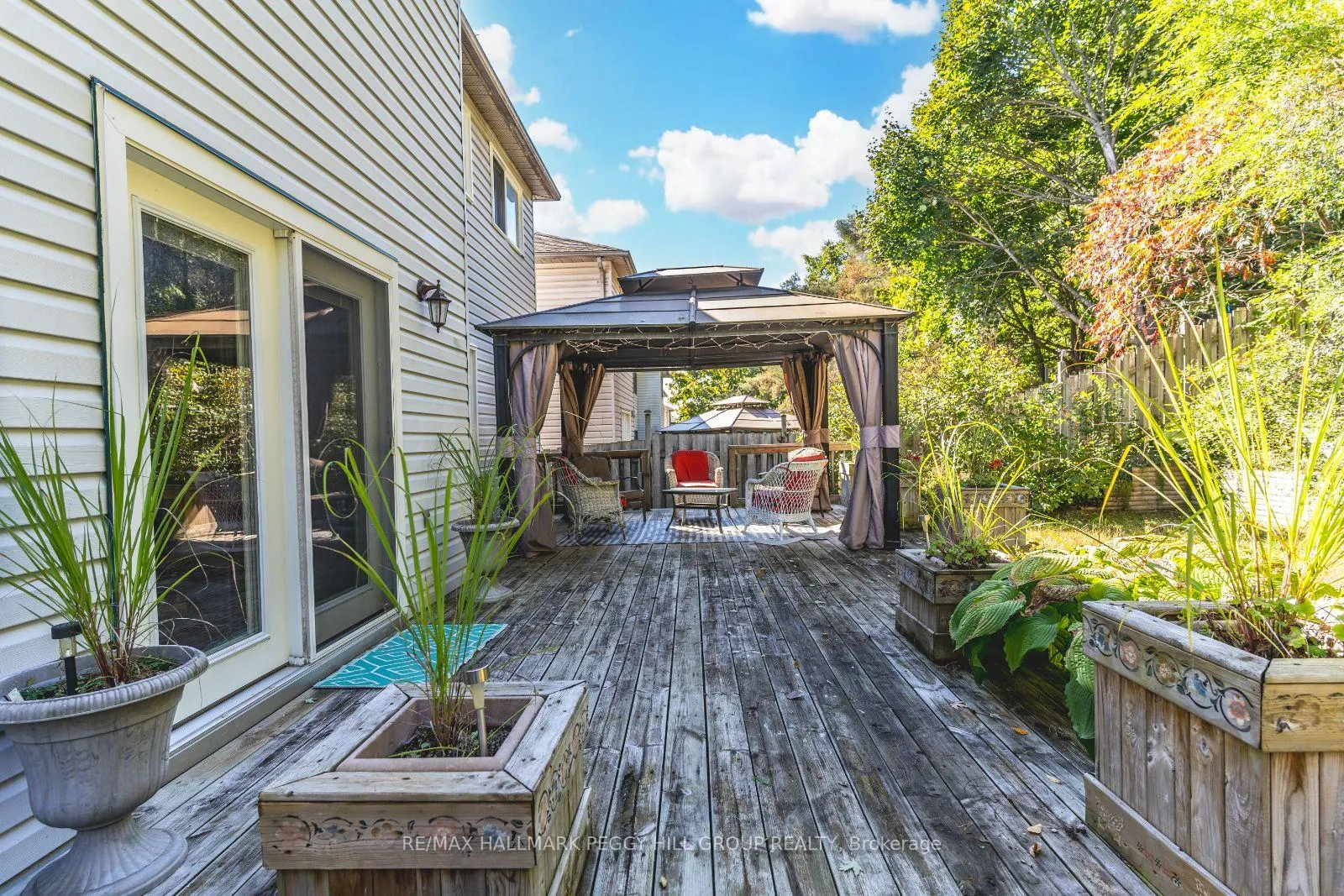 Photo 16 of 12 Moore Place, Barrie, Letitia Heights — HOMEH