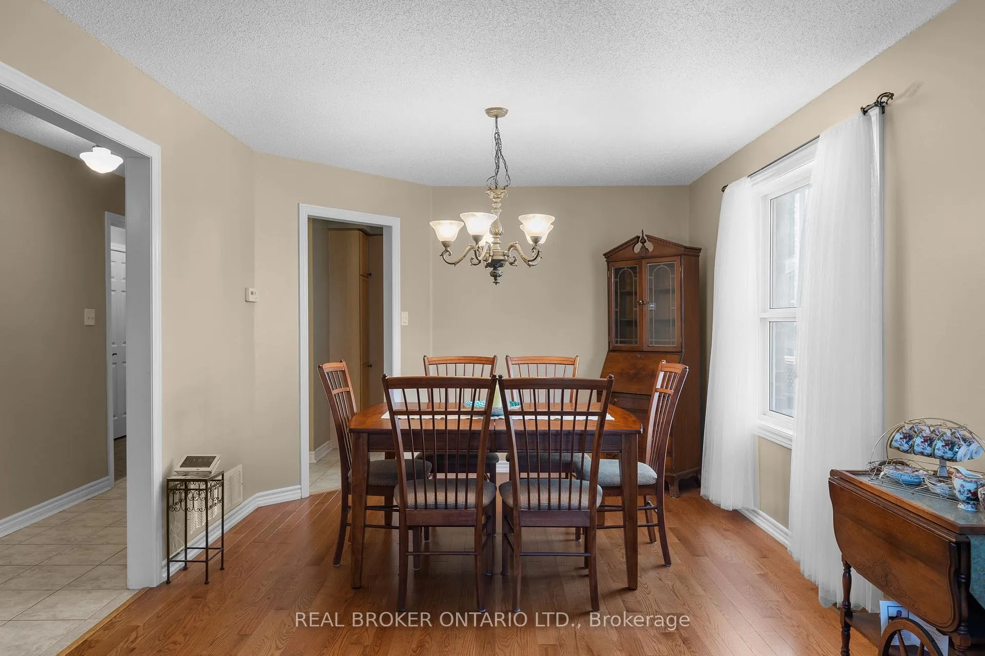 Photo 9 of 55 Stephanie Lane, Barrie, Painswick South — HOMEH