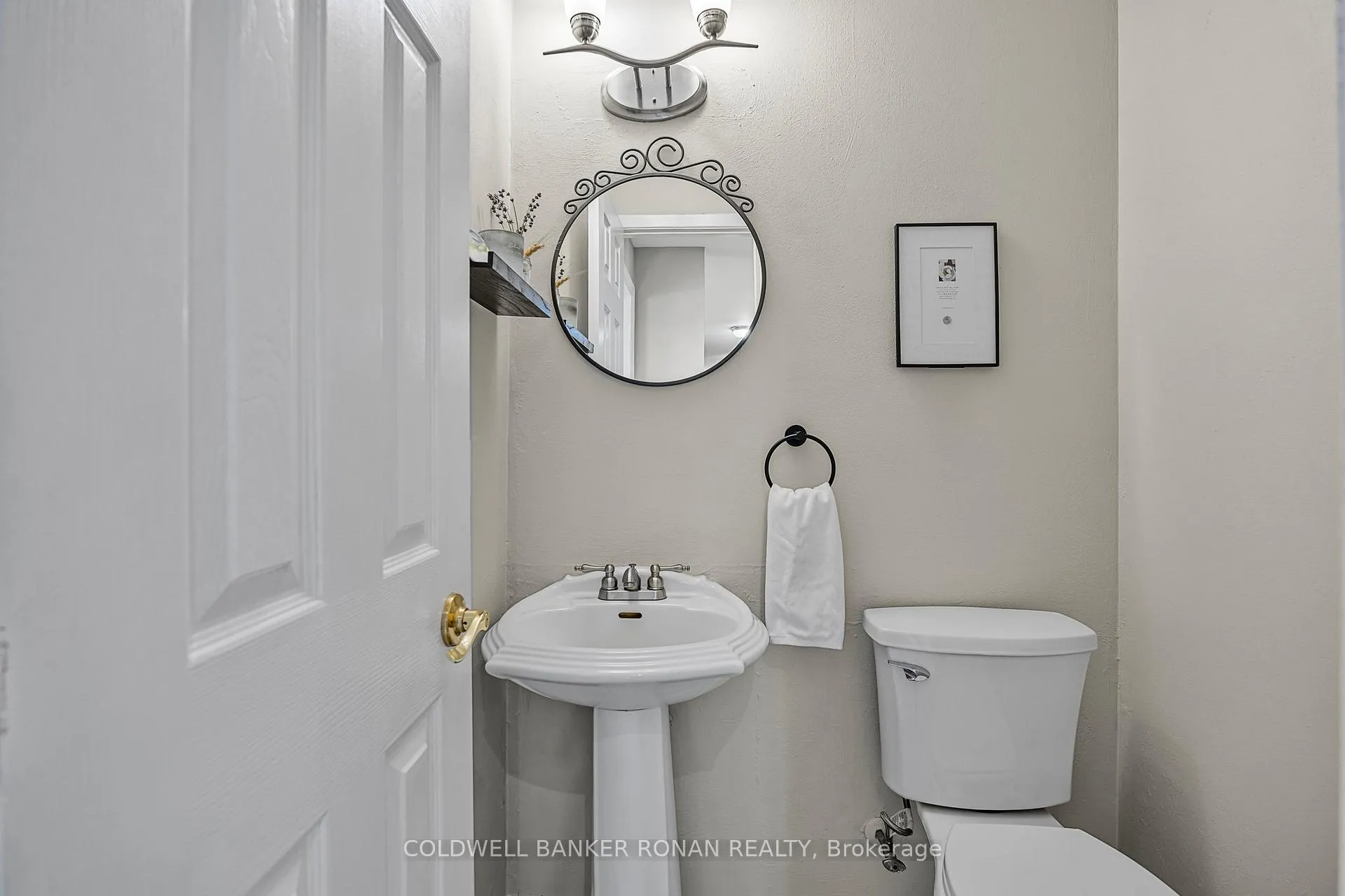 Photo 10 of 2 Rodcliff Road, New Tecumseth, Tottenham — HOMEH