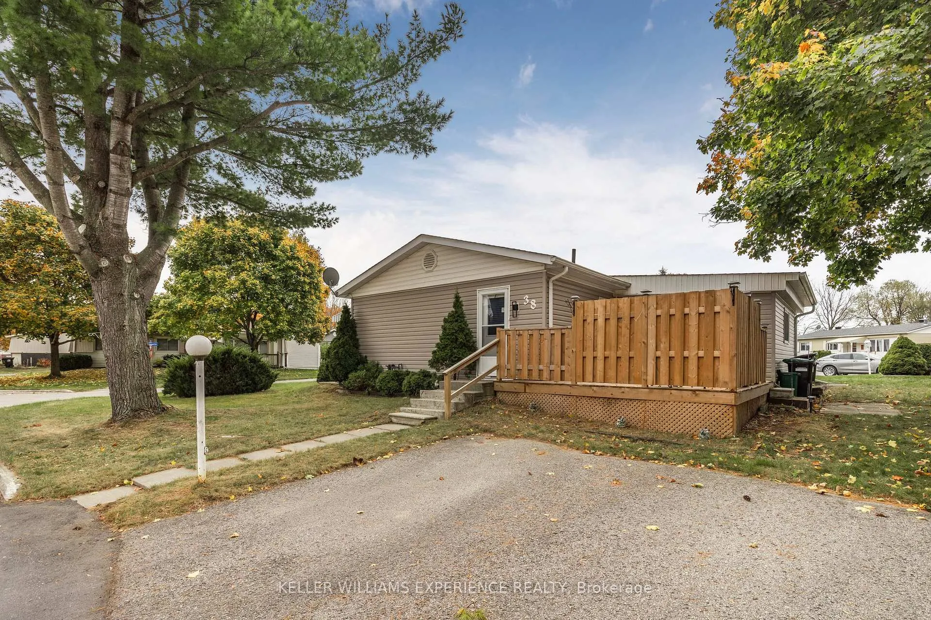 Photo 23 of 38 Main Street, Innisfil, Rural Innisfil — HOMEH