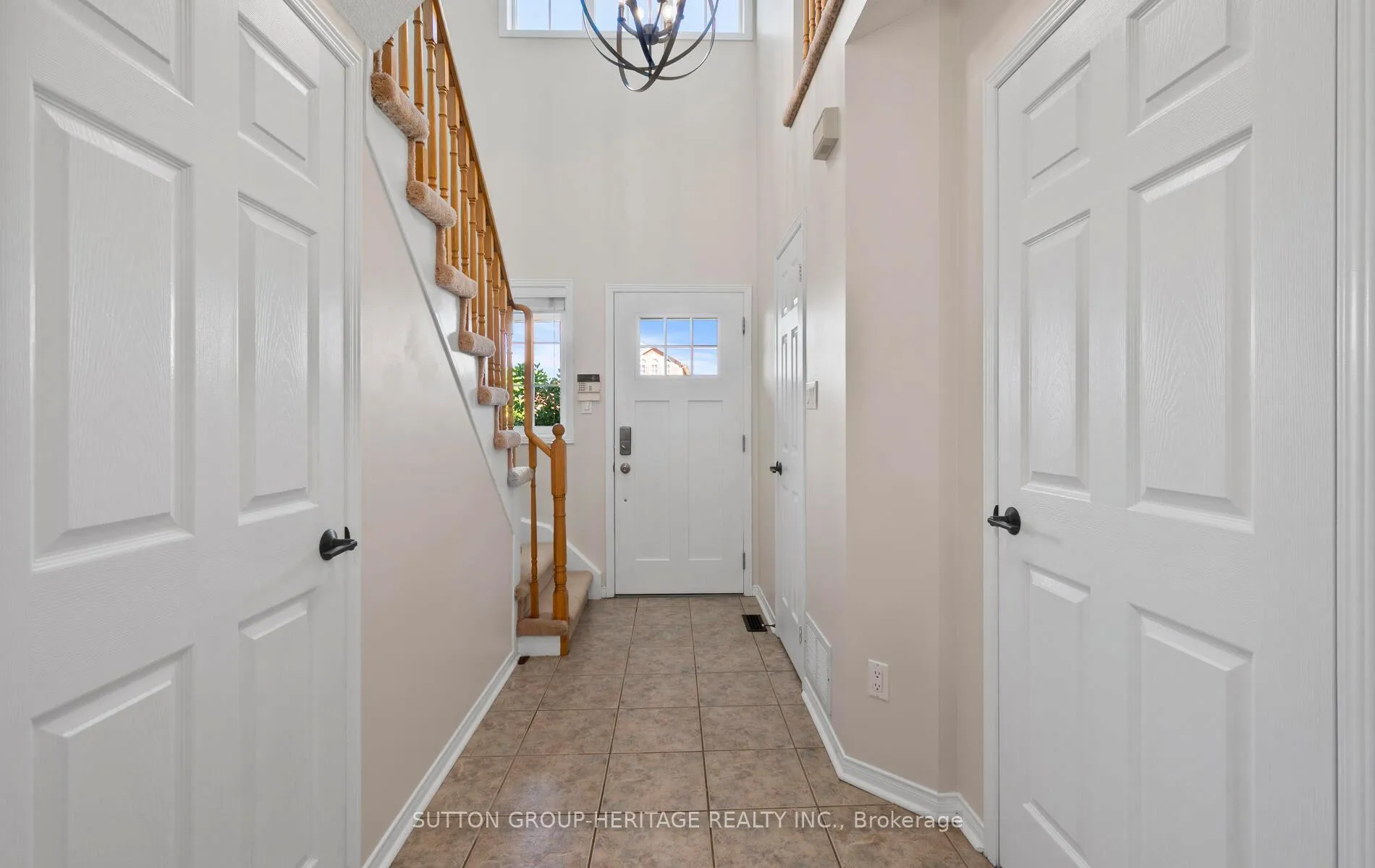 Photo 3 of 12 Mead Drive, Scugog, Port Perry — HOMEH