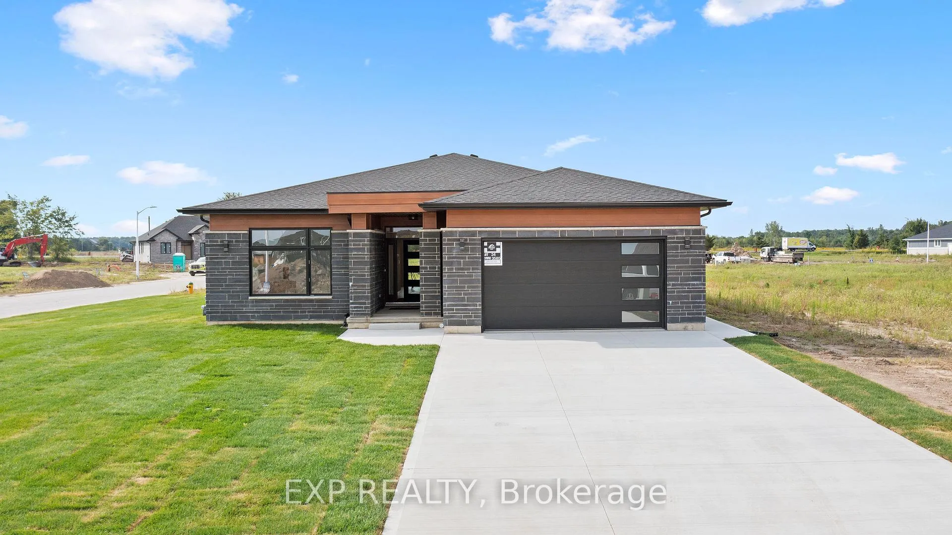 Photo 1 of 3585 Britt Boulevard, Plympton-Wyoming, Plympton Wyoming — HOMEH