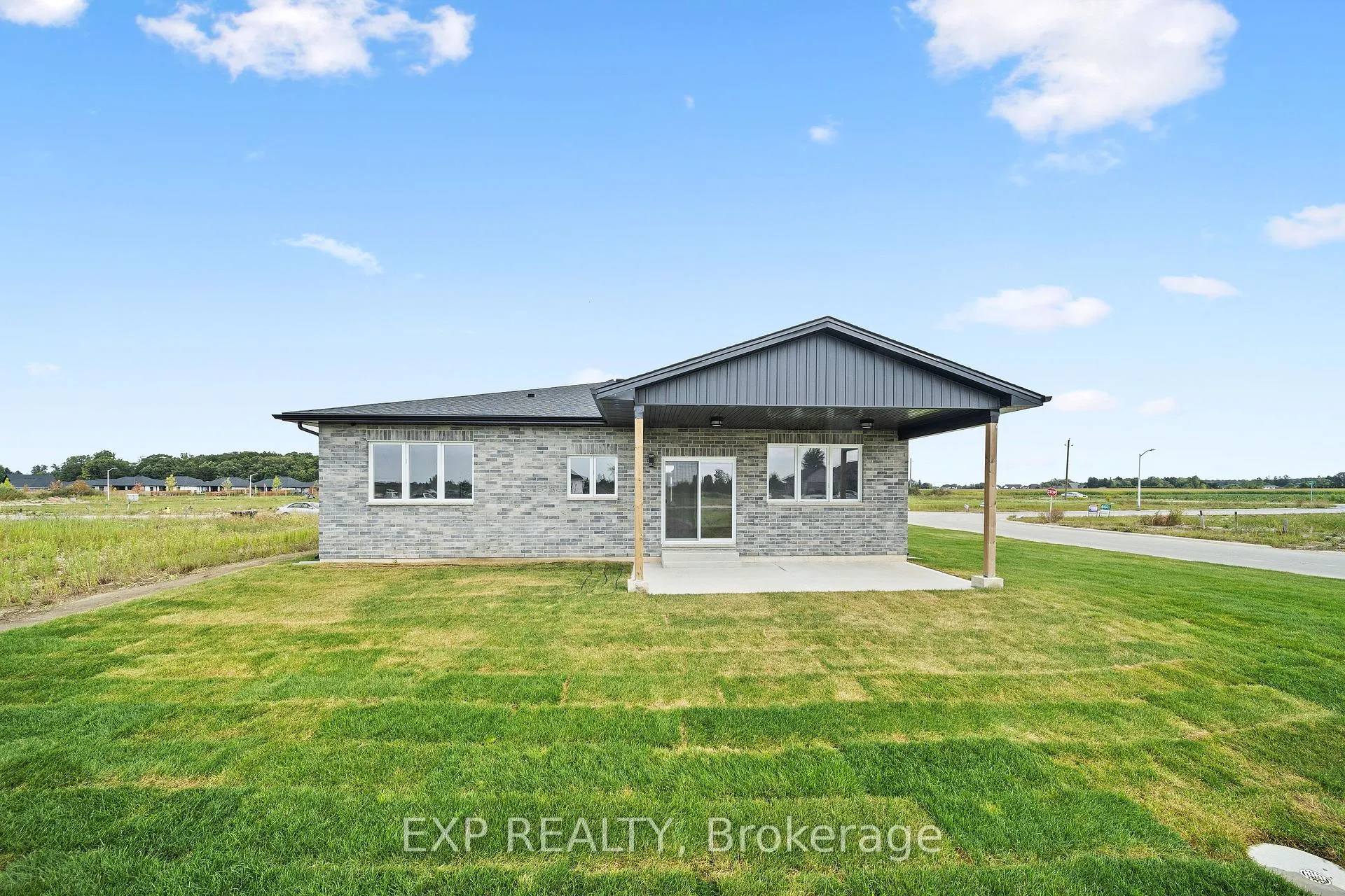 Photo 6 of 3585 Britt Boulevard, Plympton-Wyoming, Plympton Wyoming — HOMEH