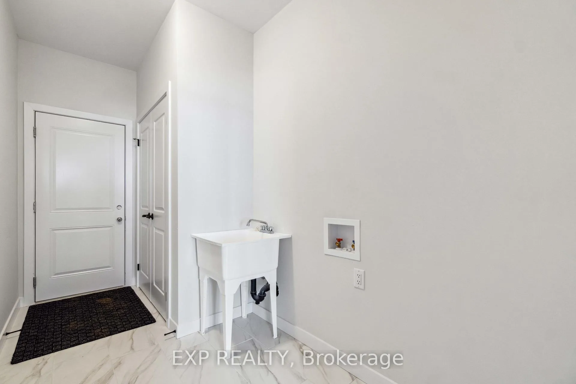 Photo 28 of 3585 Britt Boulevard, Plympton-Wyoming, Plympton Wyoming — HOMEH