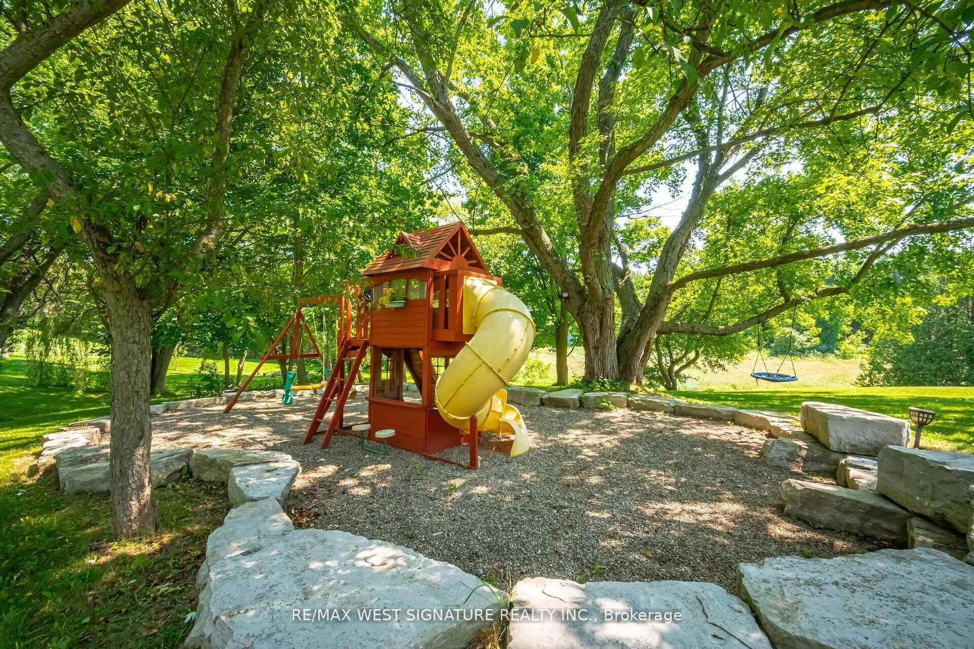 Photo 32 of 5737 15th Side Road, King, Nobleton — HOMEH