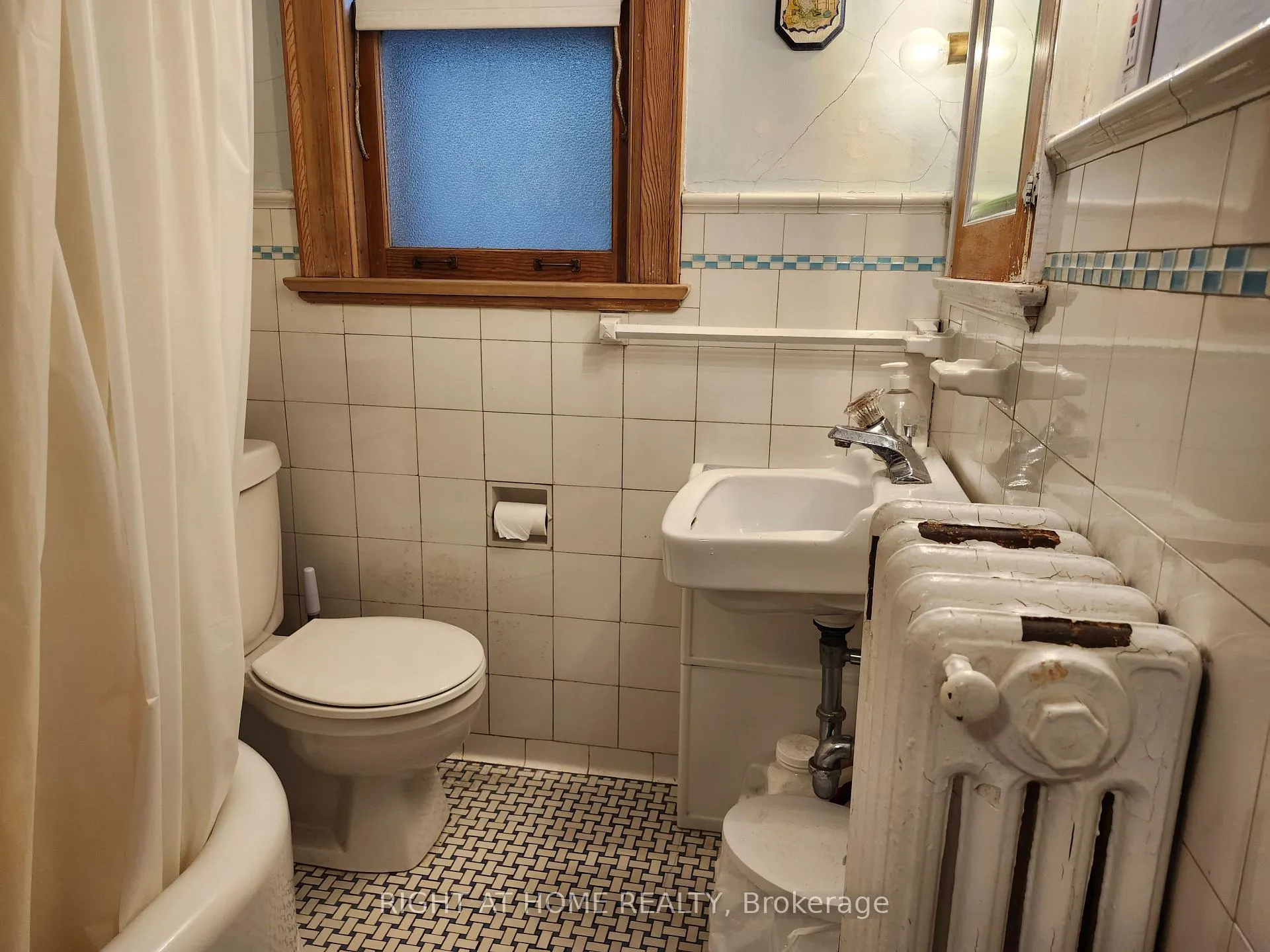 Photo 14 of 315 Chaplin Crescent, Toronto, Forest Hill South — HOMEH