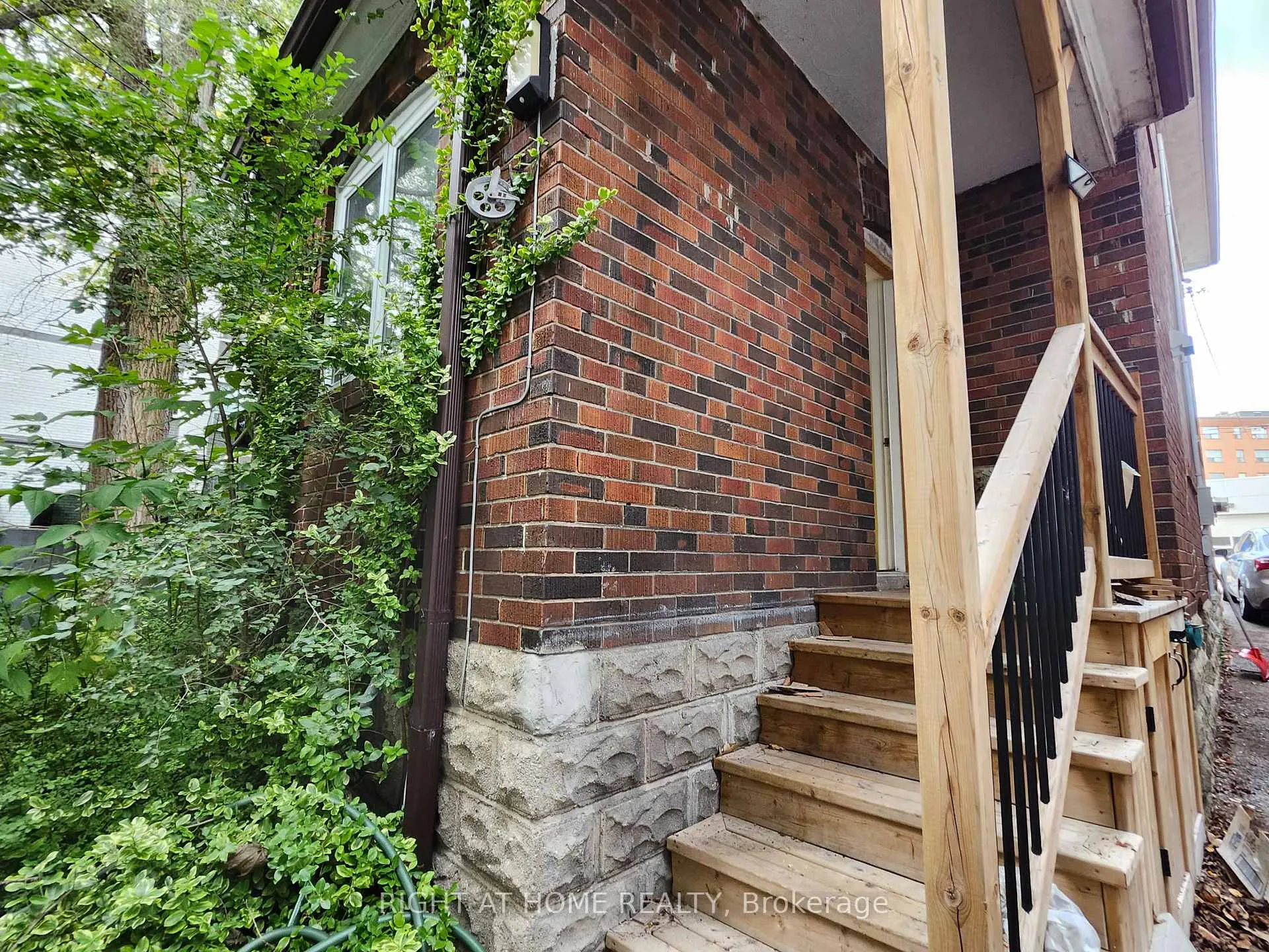 Photo 15 of 315 Chaplin Crescent, Toronto, Forest Hill South — HOMEH