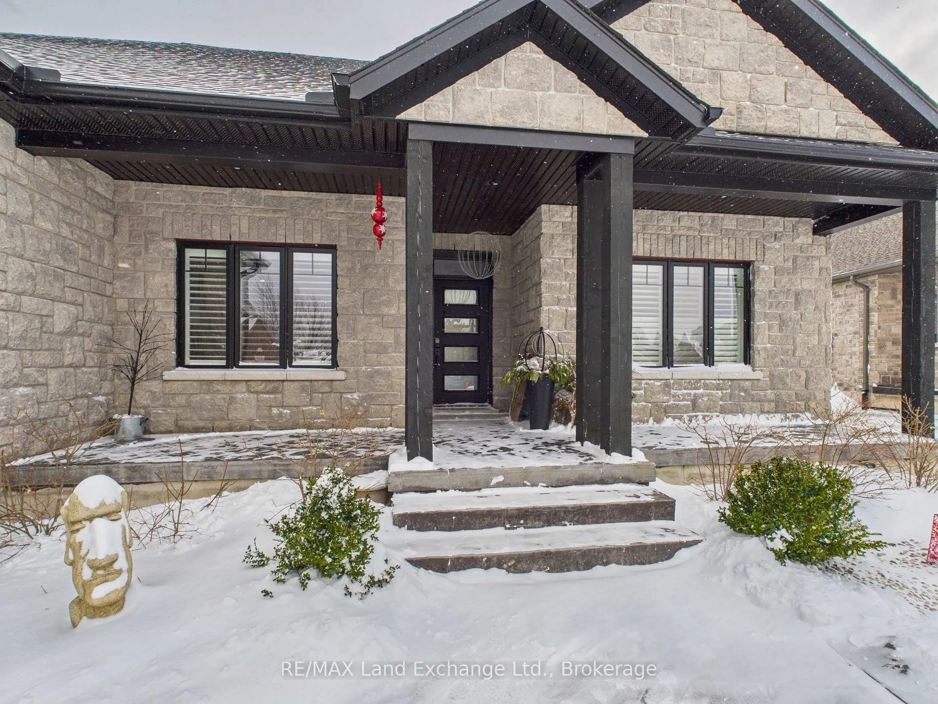 Photo 2 of 405 Mccullough Crescent, Kincardine — HOMEH