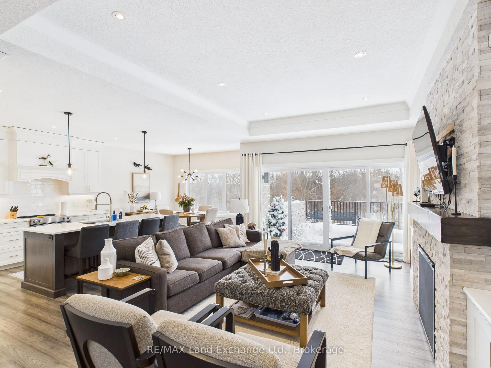 Photo 5 of 405 Mccullough Crescent, Kincardine — HOMEH