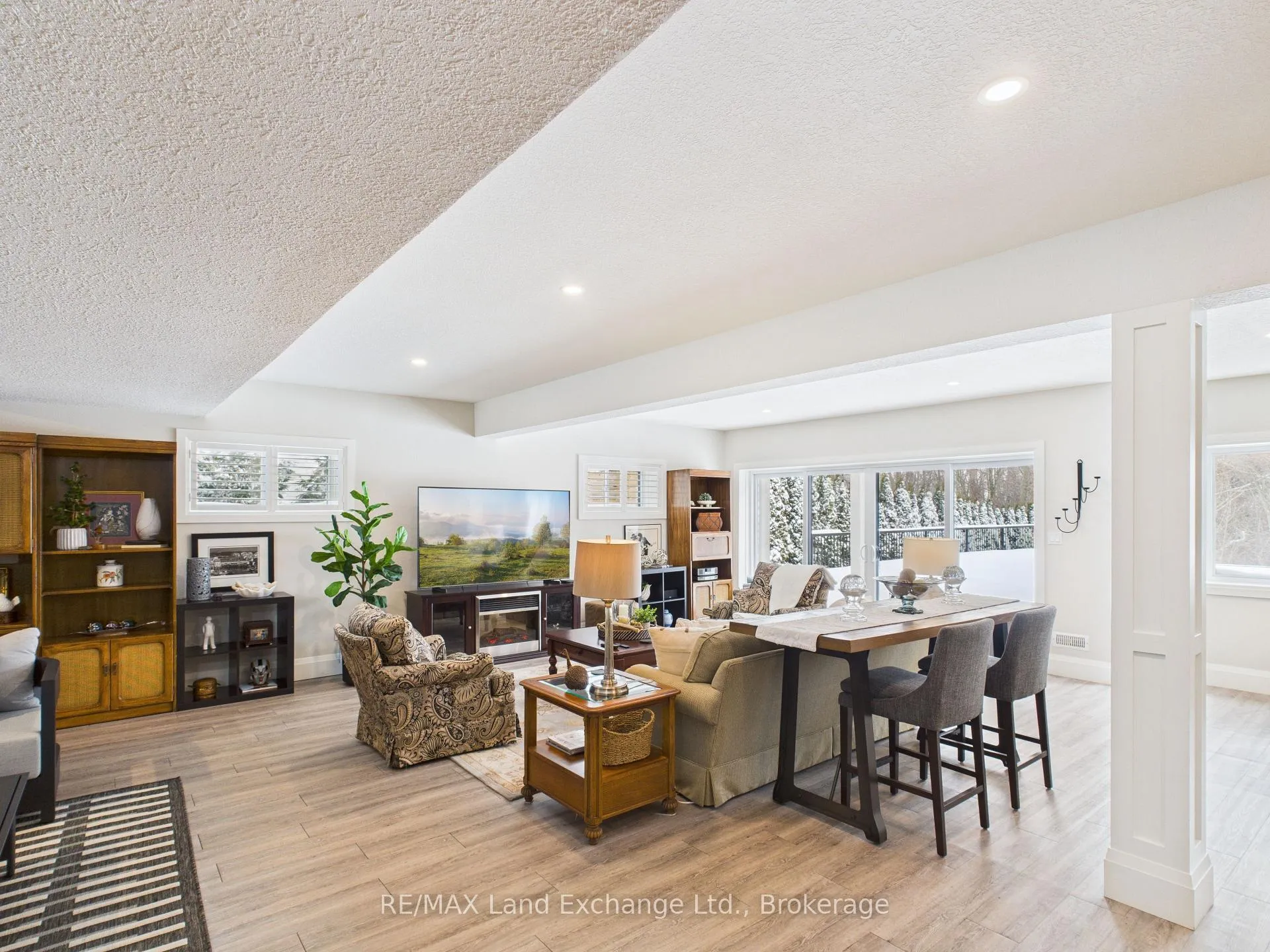 Photo 24 of 405 Mccullough Crescent, Kincardine — HOMEH