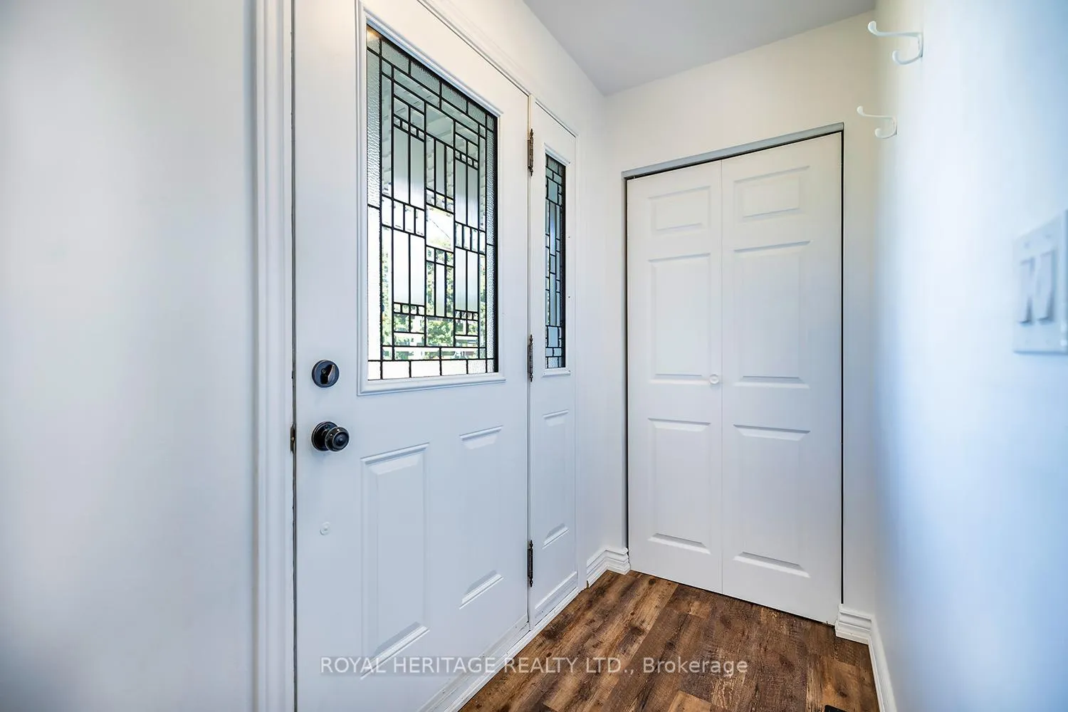Photo 8 of 601 Willow Crescent, Cobourg — HOMEH