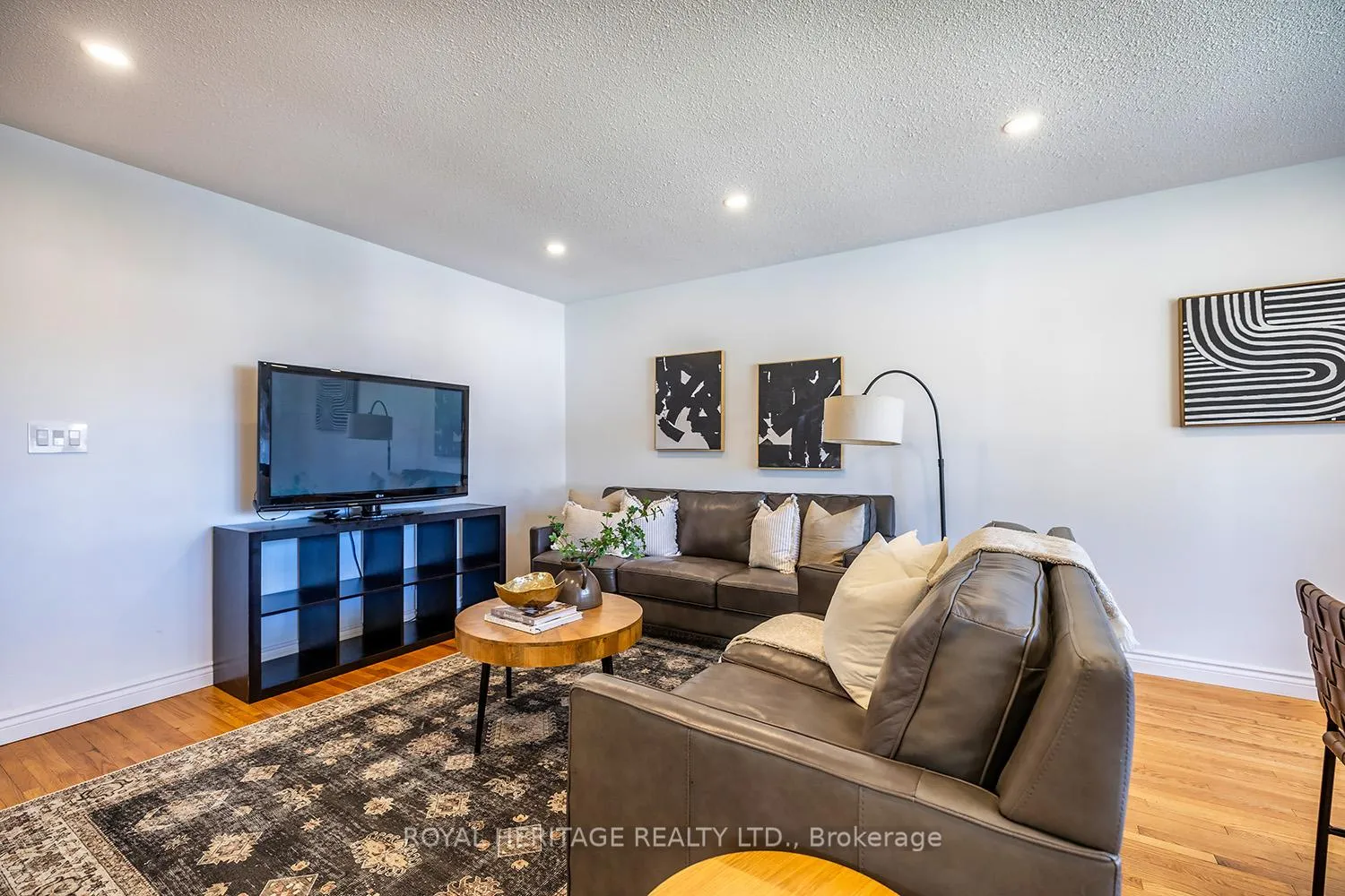 Photo 12 of 601 Willow Crescent, Cobourg — HOMEH