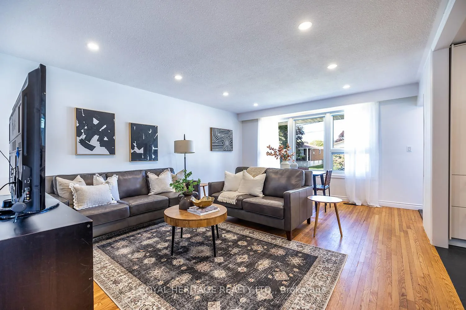 Photo 15 of 601 Willow Crescent, Cobourg — HOMEH