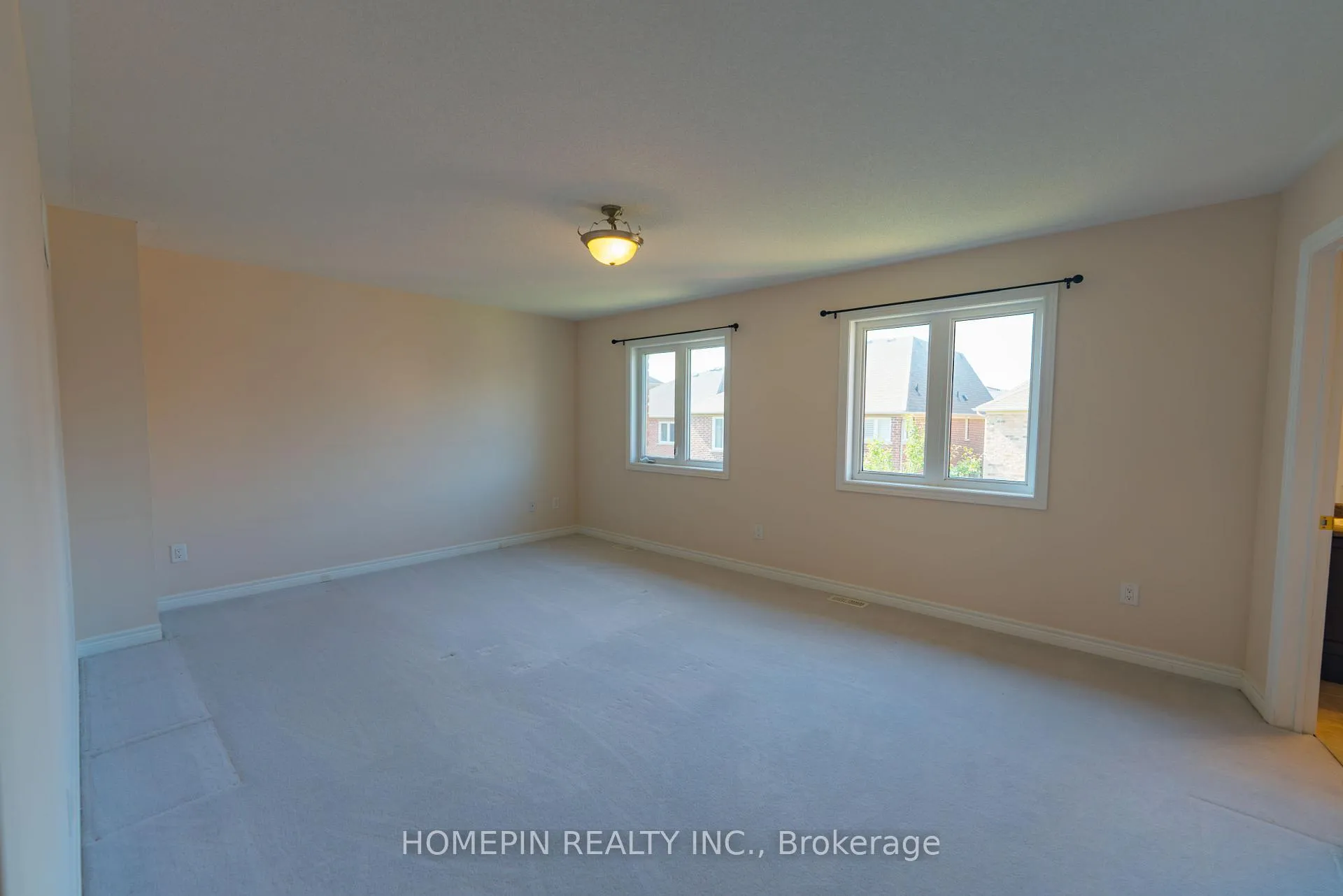 Photo 16 of 24 James Joyce Drive, Markham, Victoria Manor-Jennings Gate — HOMEH
