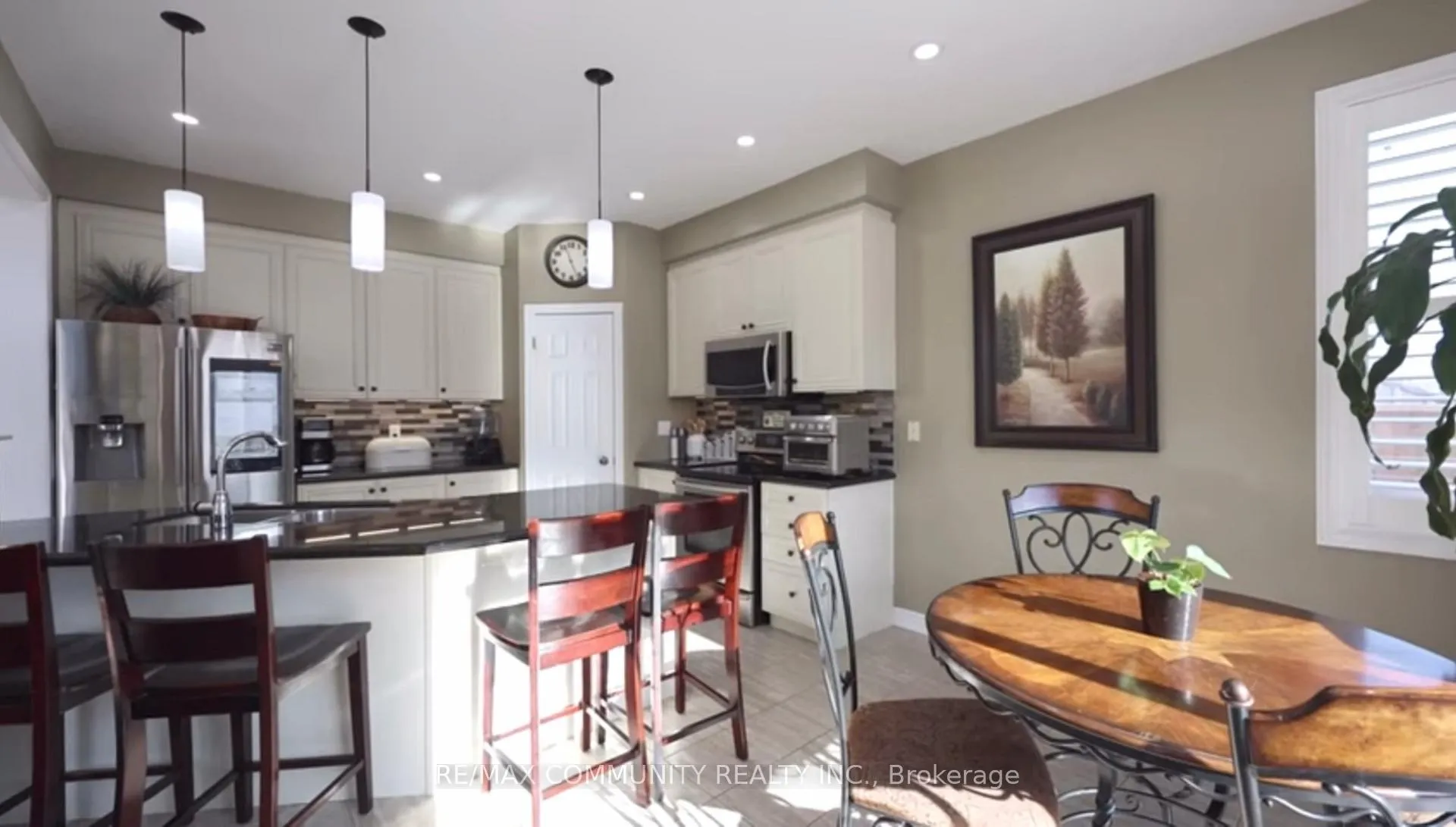 Photo 13 of 63 Buxton Lane, Clarington, Bowmanville — HOMEH