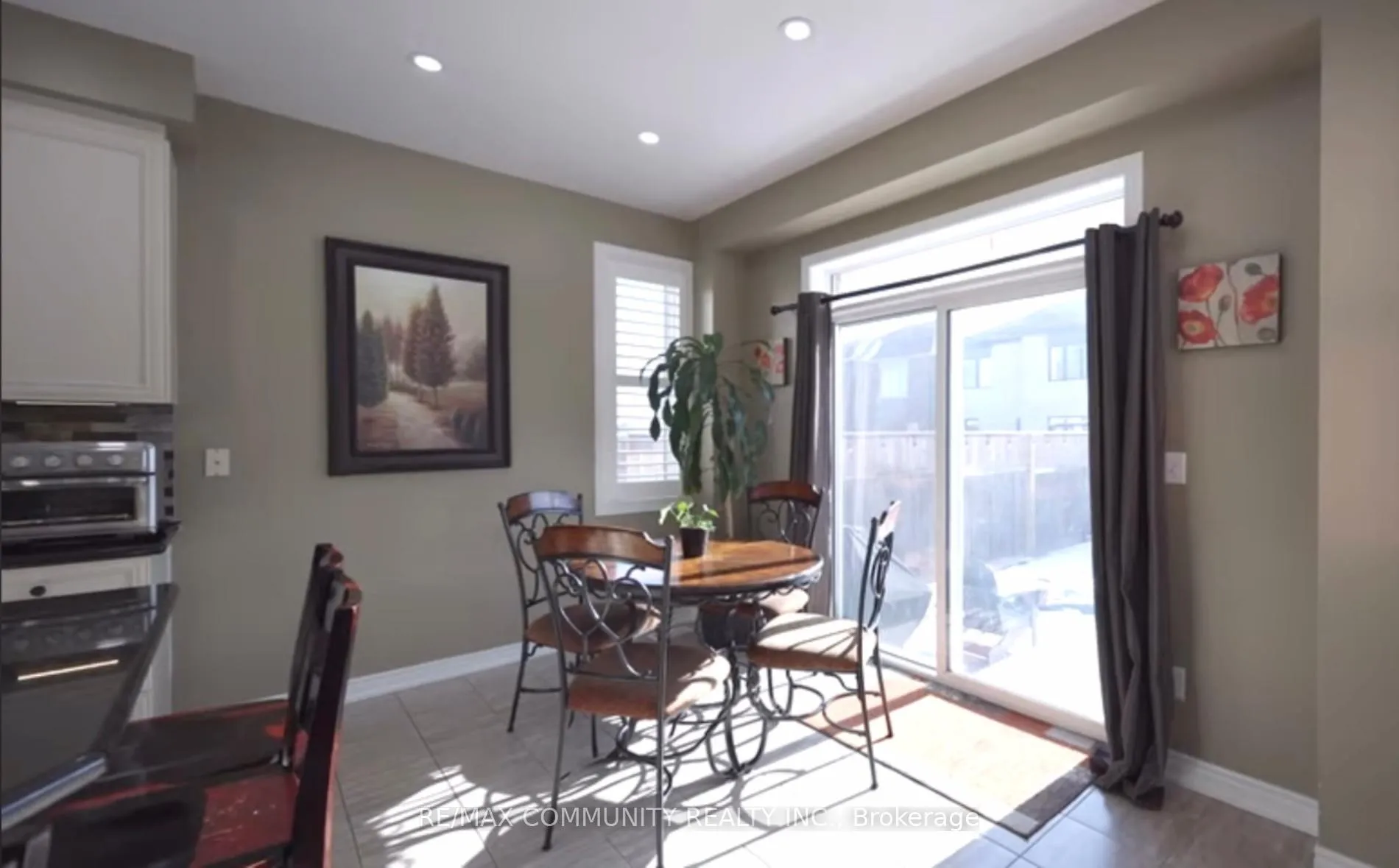 Photo 14 of 63 Buxton Lane, Clarington, Bowmanville — HOMEH