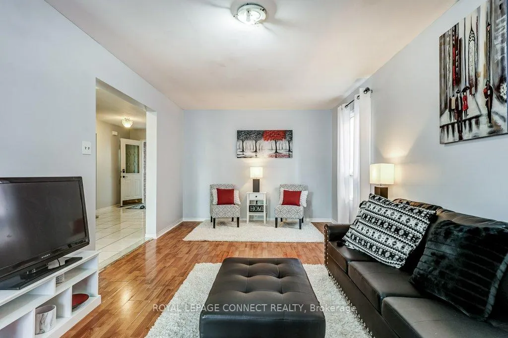 Photo 11 of 100 Sullivan Drive N, Ajax, Central — HOMEH