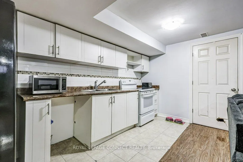 Photo 30 of 100 Sullivan Drive N, Ajax, Central — HOMEH
