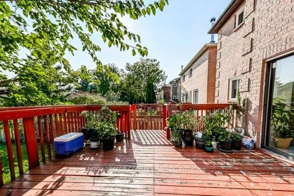 Photo 38 of 100 Sullivan Drive N, Ajax, Central — HOMEH