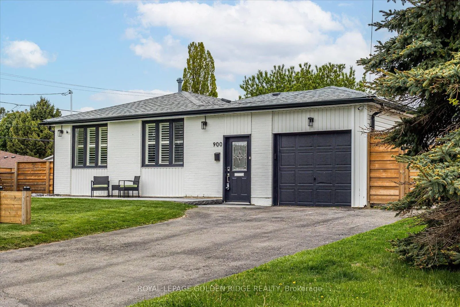 Photo 1 of 900 Lynx Avenue, Pickering, West Shore — HOMEH