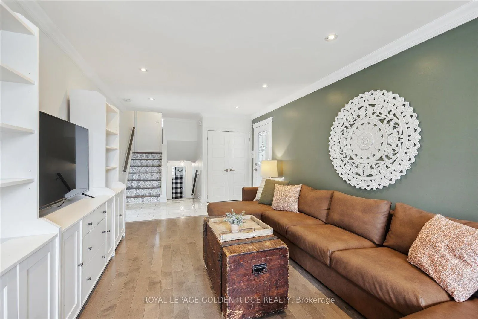Photo 8 of 900 Lynx Avenue, Pickering, West Shore — HOMEH