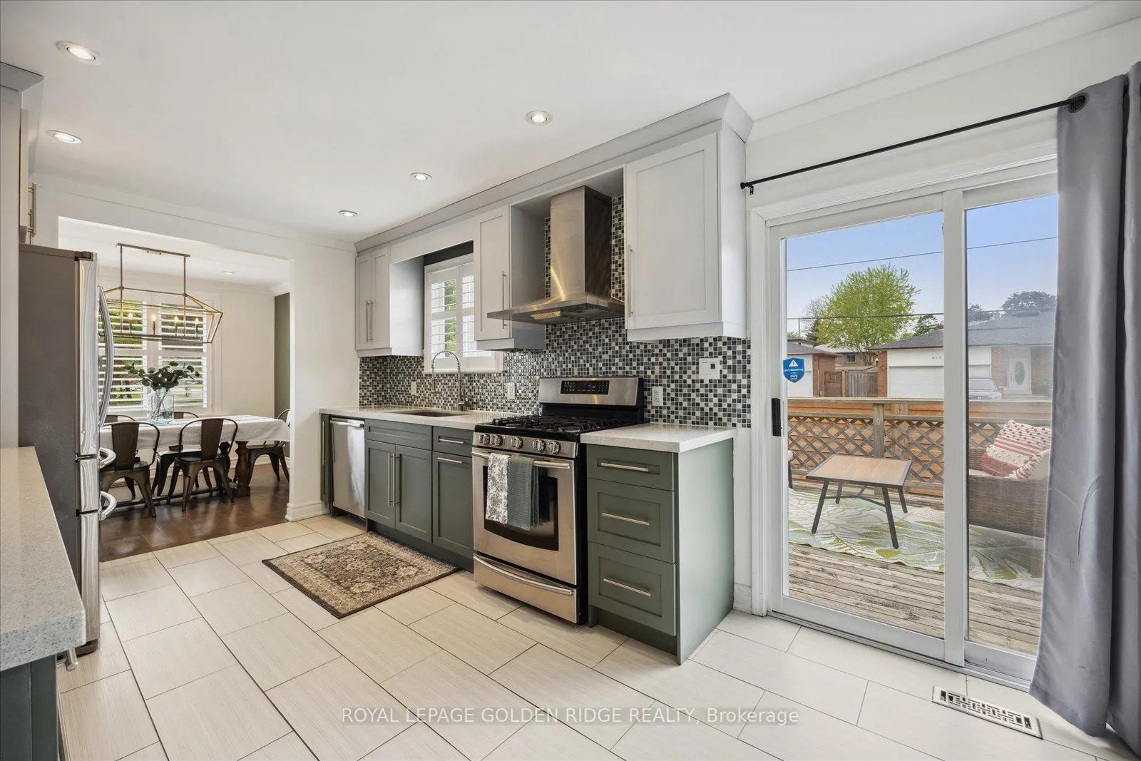Photo 14 of 900 Lynx Avenue, Pickering, West Shore — HOMEH