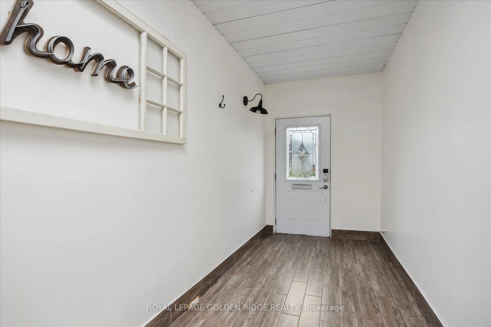 Photo 33 of 900 Lynx Avenue, Pickering, West Shore — HOMEH