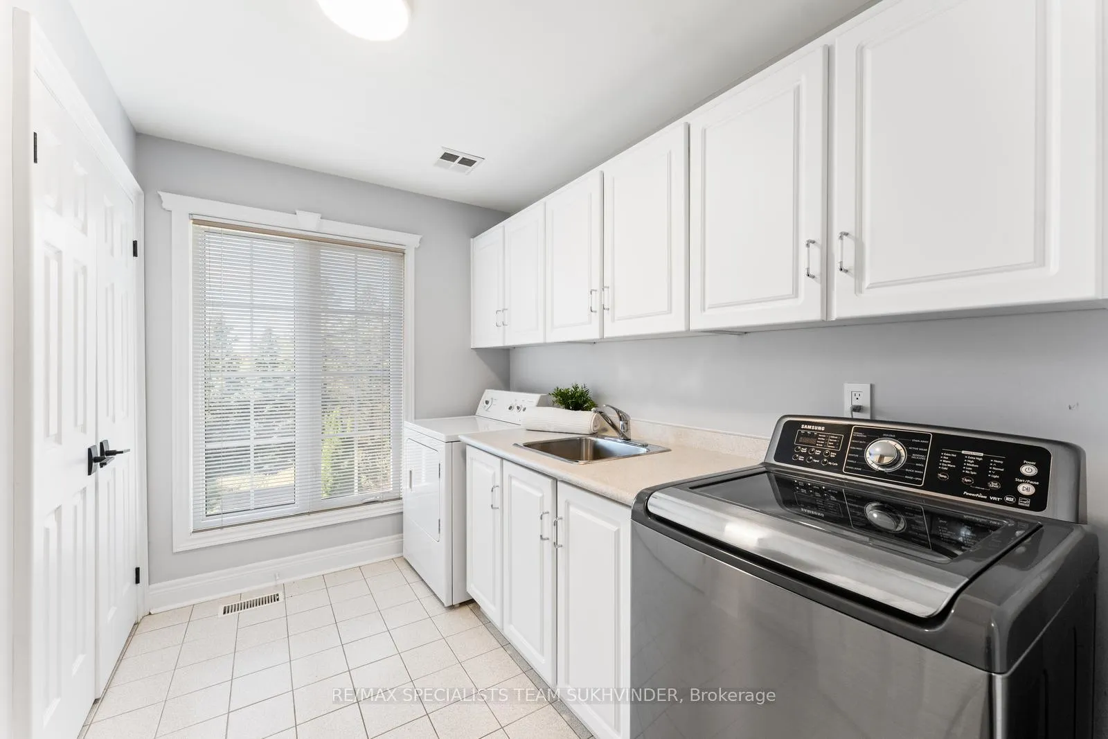 Photo 27 of 4 Stonehart Street, Caledon, Palgrave — HOMEH