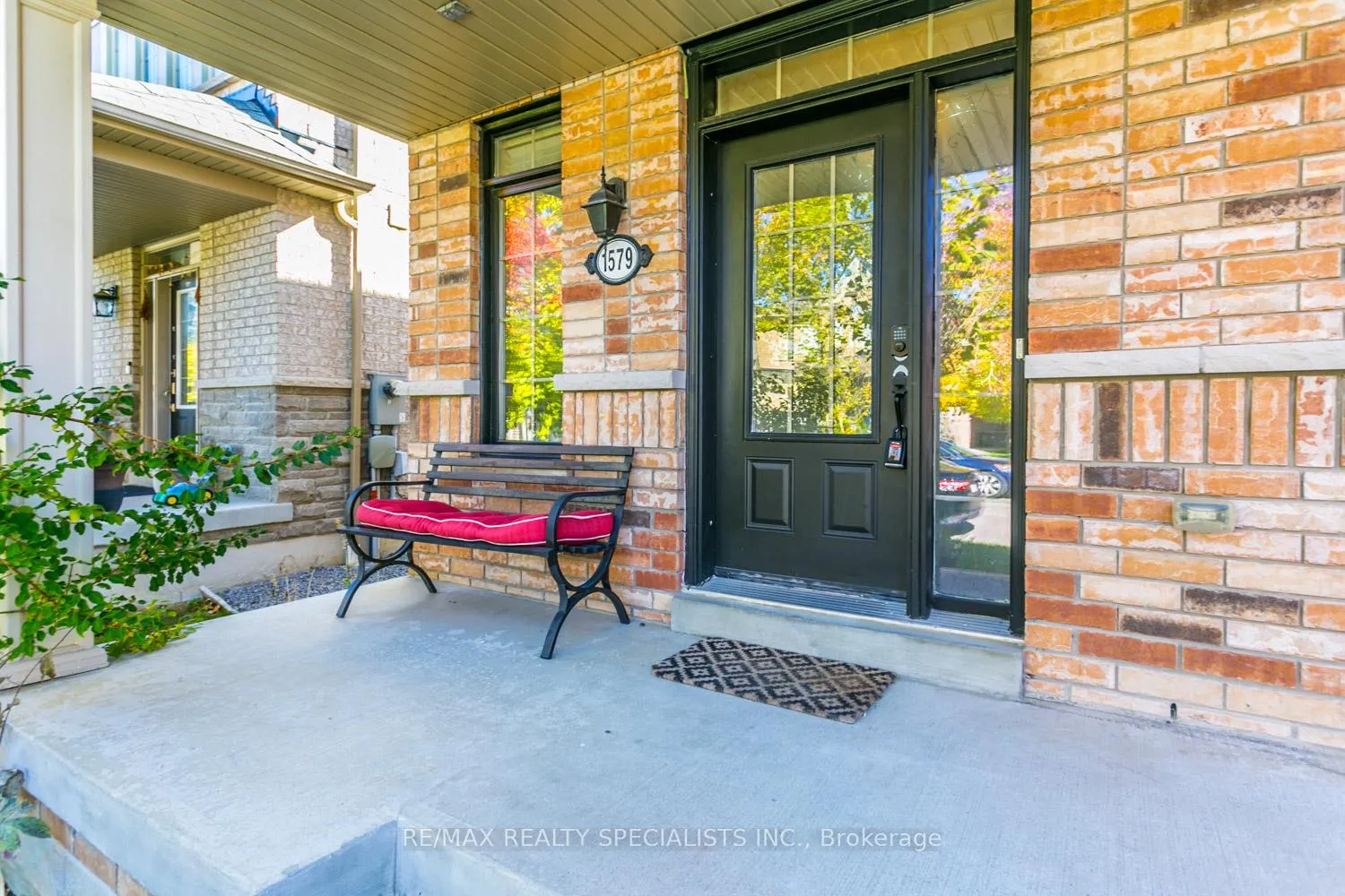Photo 3 of 1579 Edgecroft Drive, Pickering, Duffin Heights — HOMEH