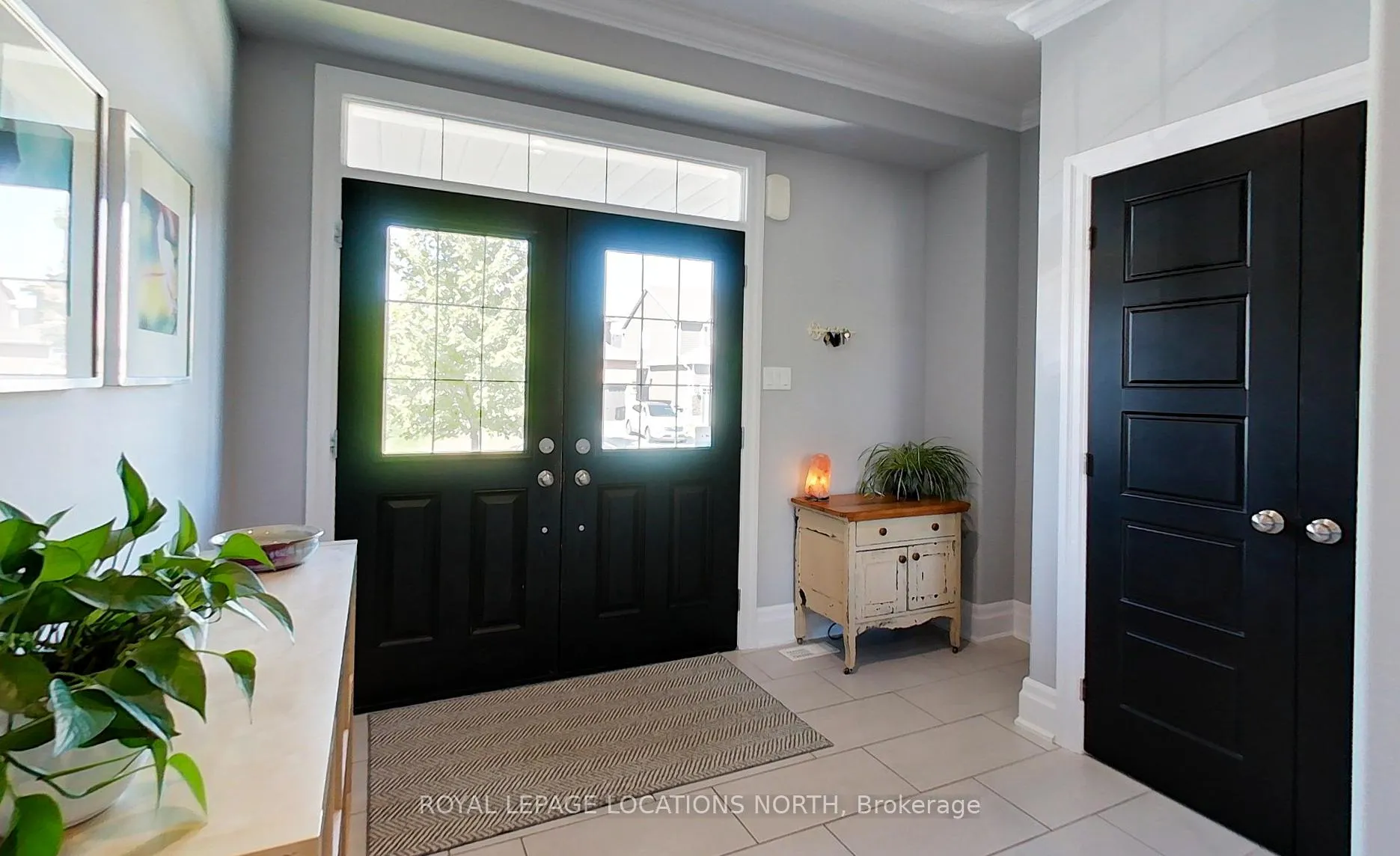 Photo 3 of 29 Garbutt Crescent, Collingwood — HOMEH