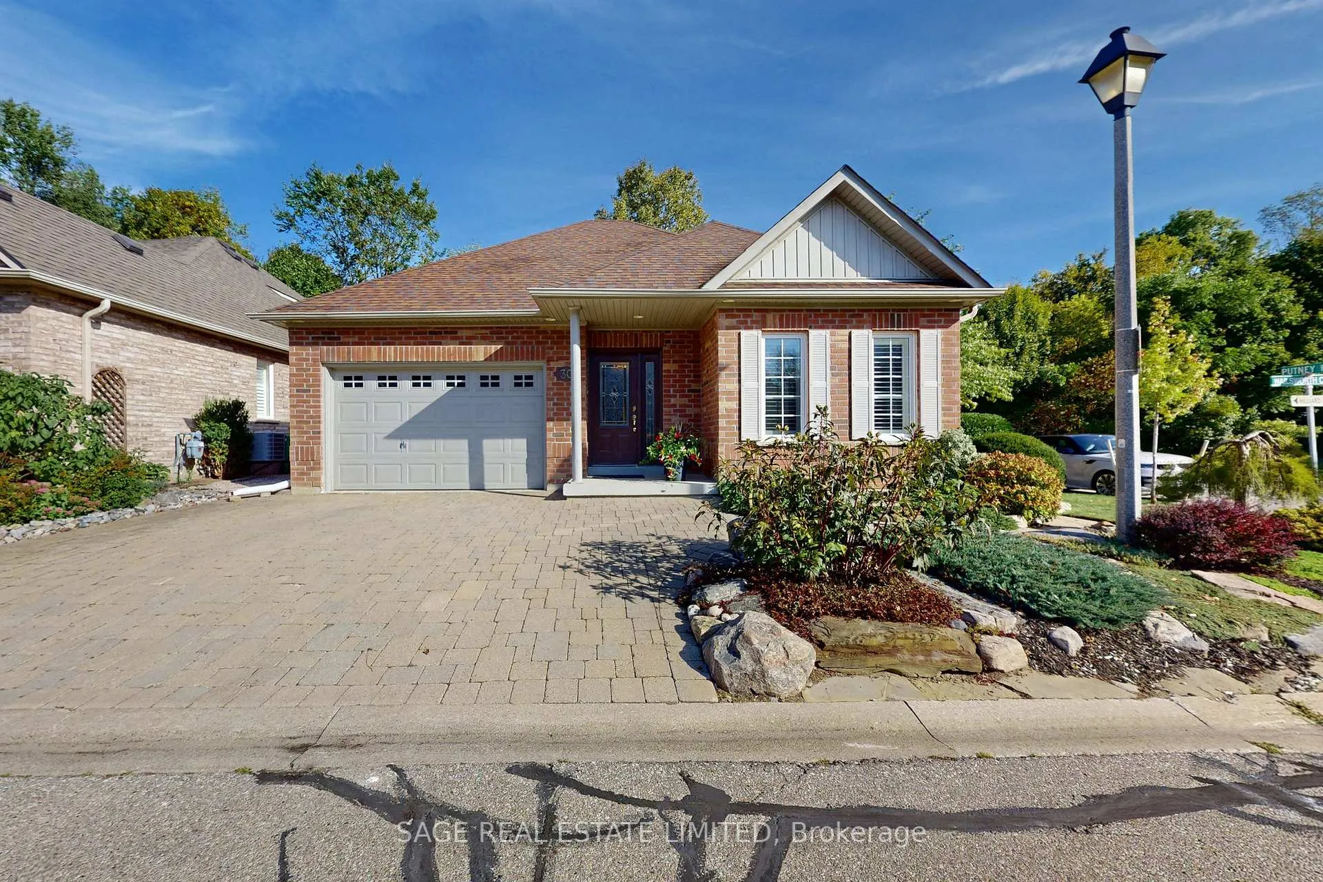 Photo 1 of 30 Nailsworth Crescent, Caledon, Caledon East — HOMEH