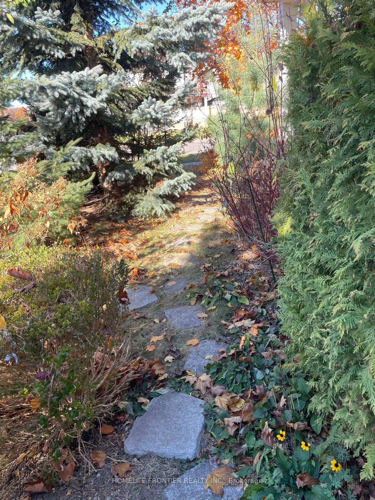 Photo 7 of 1 Ocean Avenue, Vaughan, Vellore Village — HOMEH