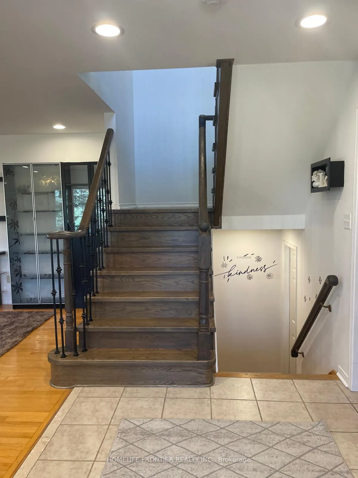 Photo 8 of 1 Ocean Avenue, Vaughan, Vellore Village — HOMEH