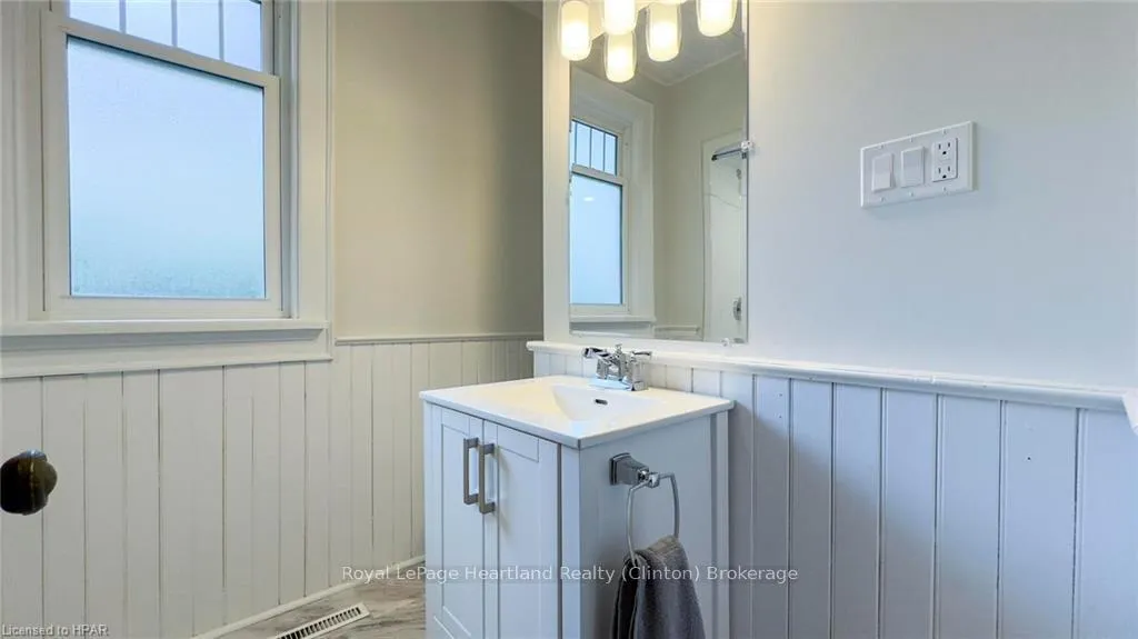 Photo 176 of 178 Newgate Street, Goderich, Goderich (Town) — HOMEH