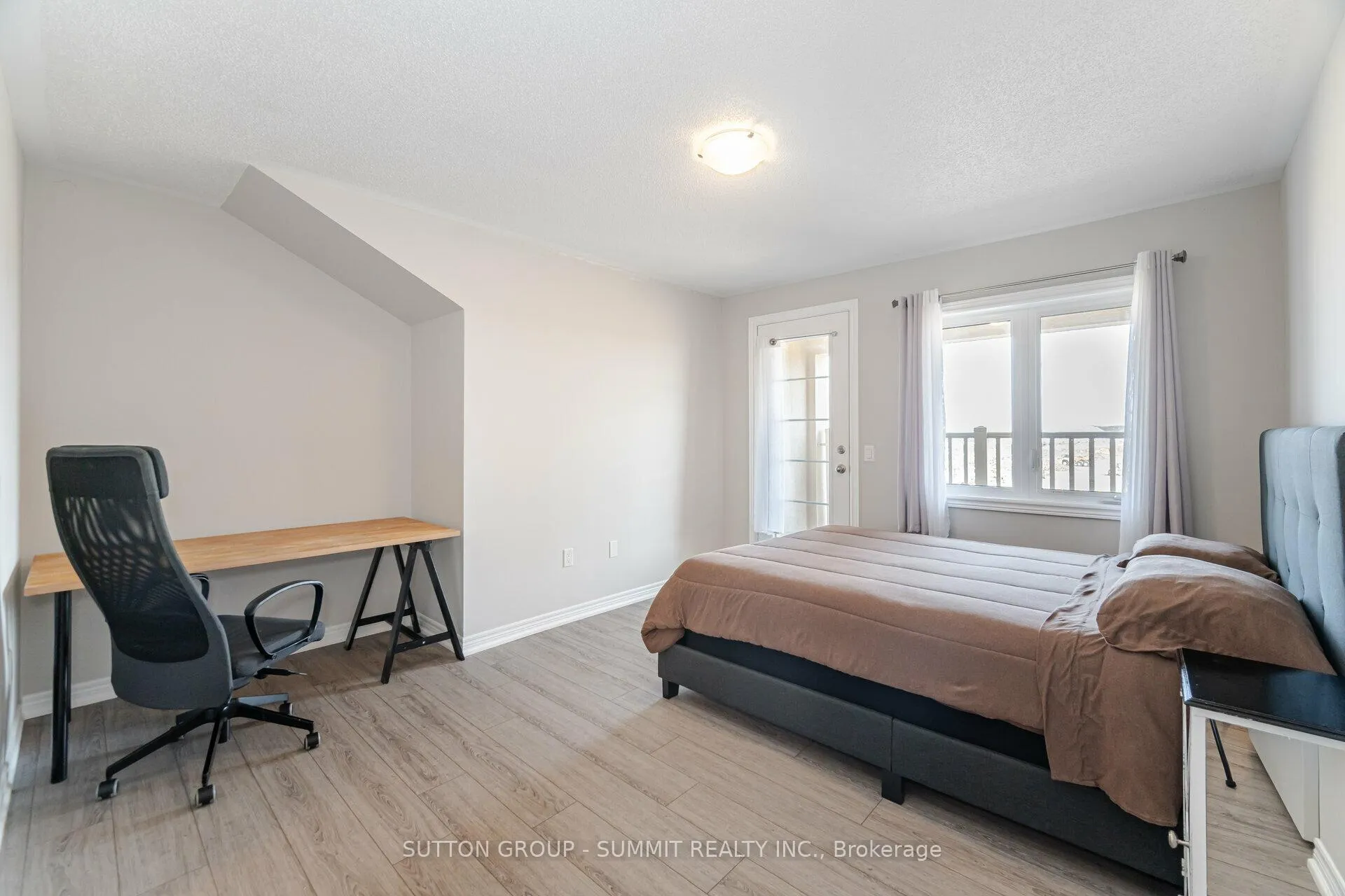 Photo 28 of 39 Bayonne Drive, Hamilton, Stoney Creek Mountain — HOMEH