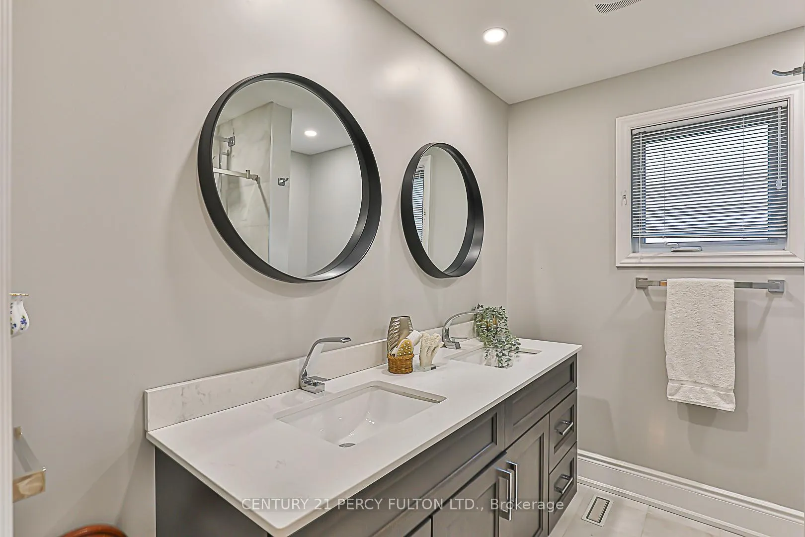 Photo 24 of 67 Cheeseman Drive, Markham, Milliken Mills West — HOMEH