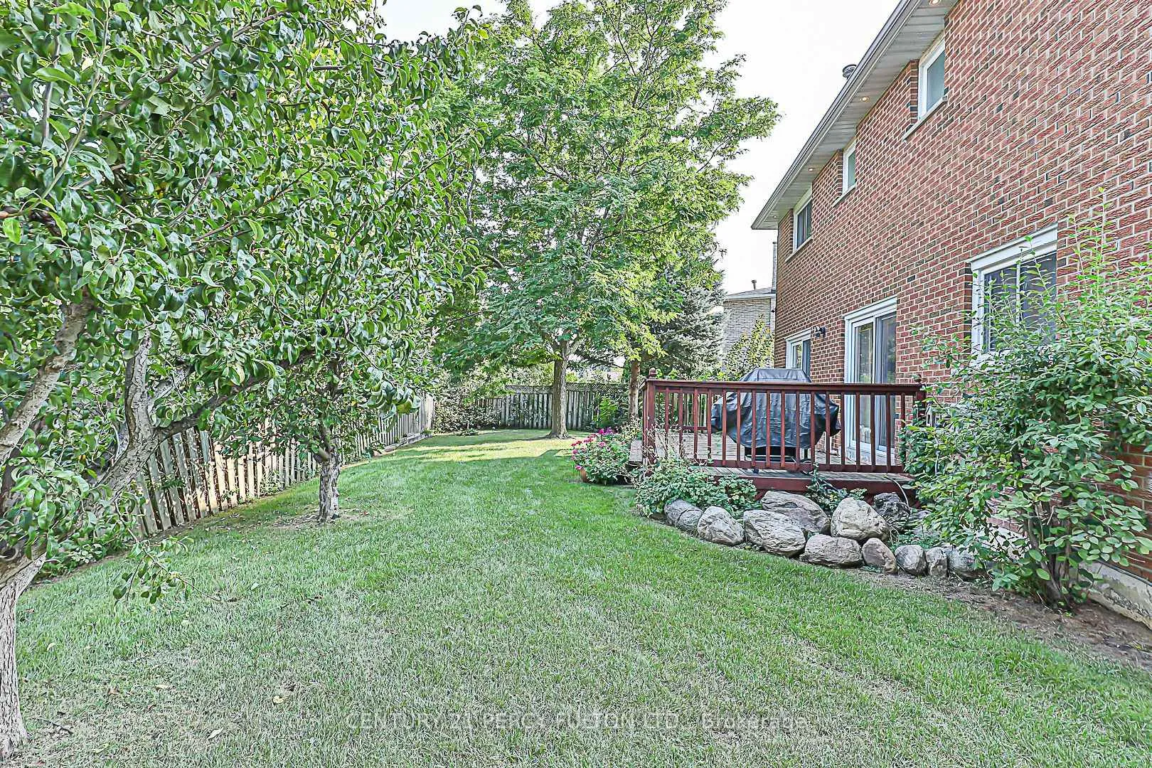 Photo 35 of 67 Cheeseman Drive, Markham, Milliken Mills West — HOMEH
