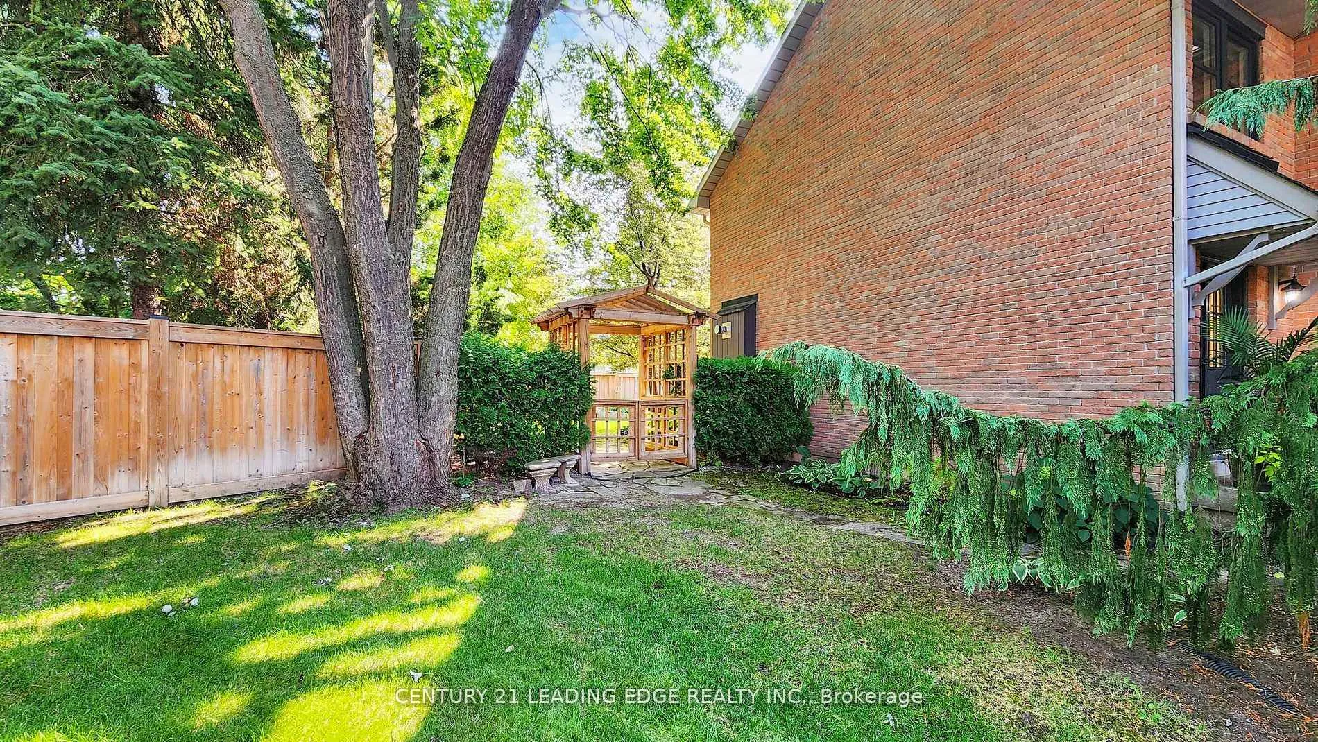 Photo 39 of 34 Rosemead Close, Markham, Unionville — HOMEH