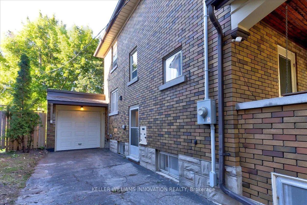 Photo 4 of 19 Homewood Avenue, Kitchener — HOMEH