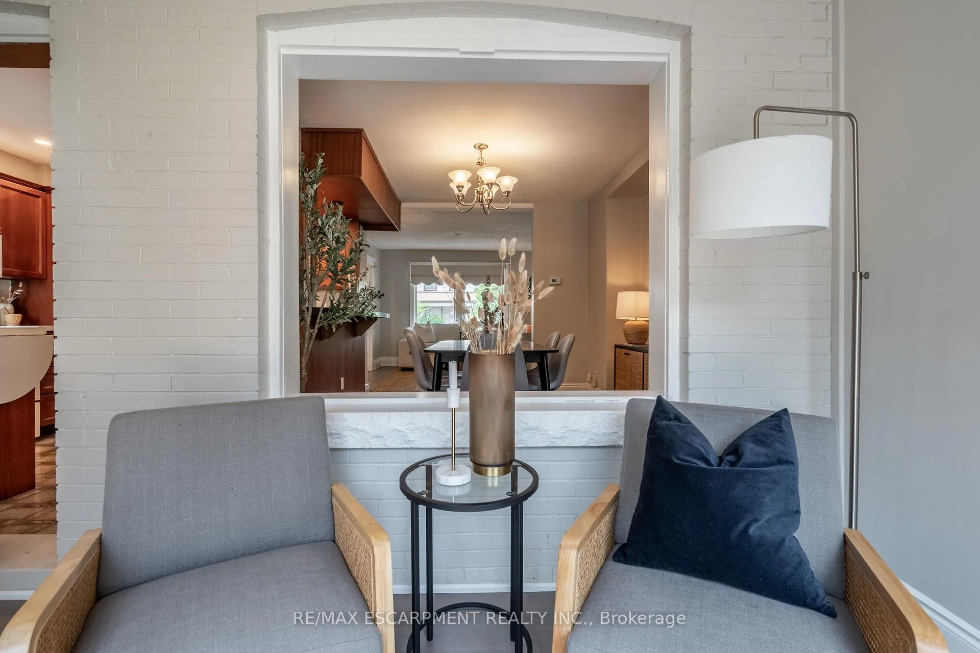 Photo 16 of 242 Glendale Avenue N, Hamilton, Crown Point — HOMEH