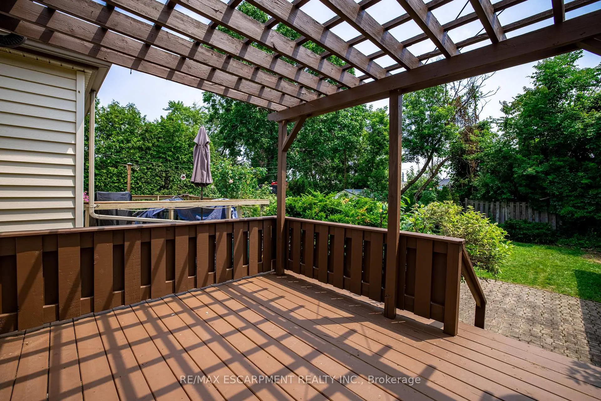 Photo 34 of 242 Glendale Avenue N, Hamilton, Crown Point — HOMEH
