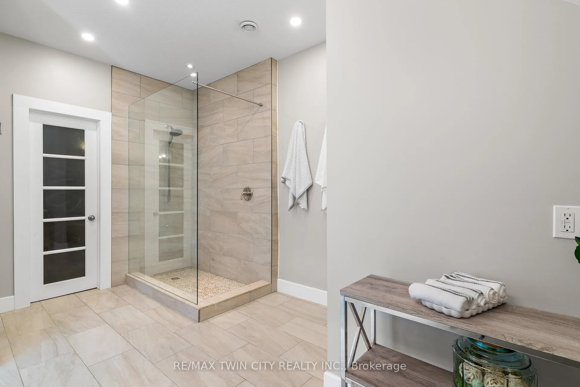Photo 22 of 1811 Sawmill Road, Woolwich — HOMEH