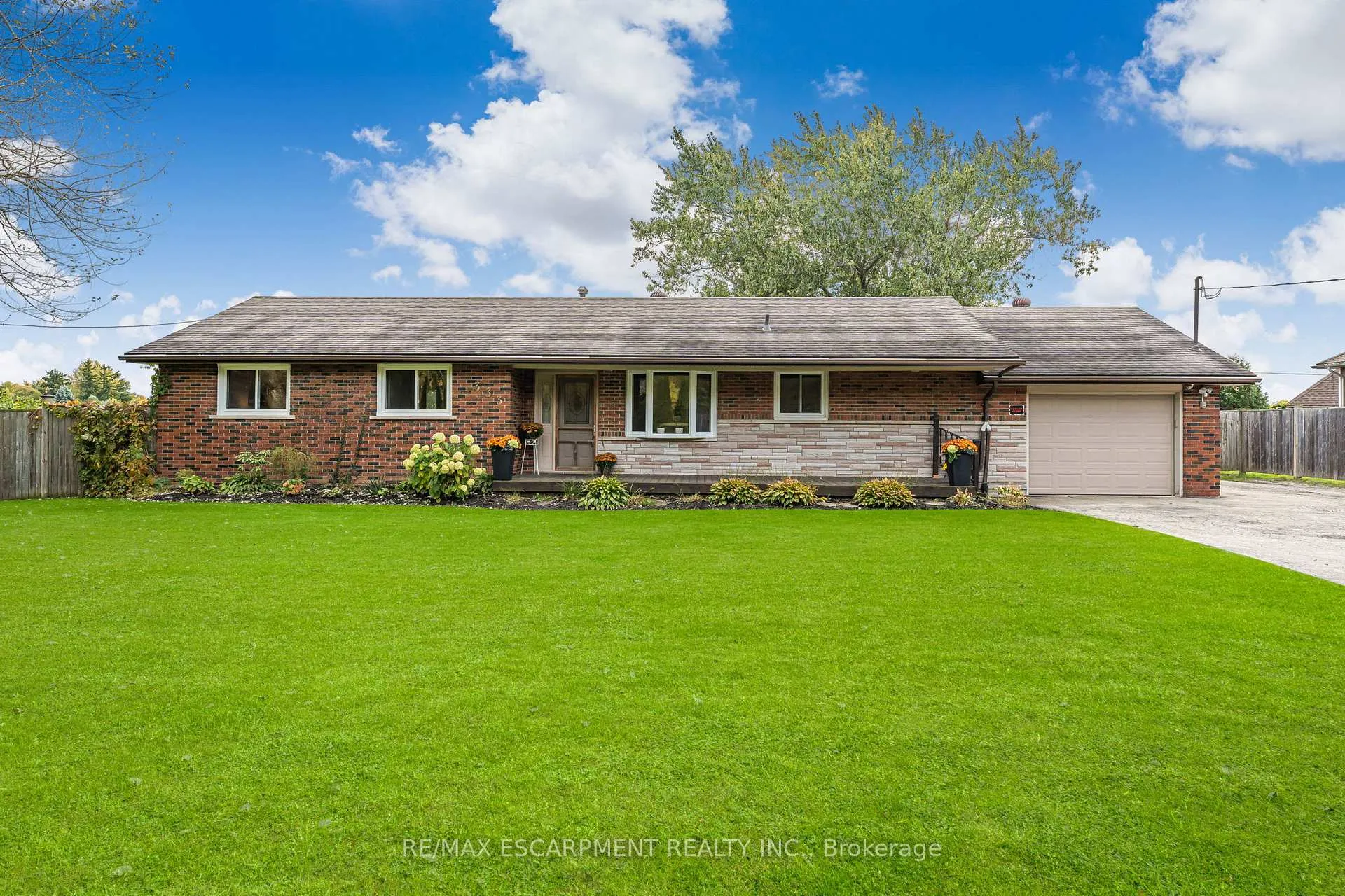 Front of 333 Golf Club Road